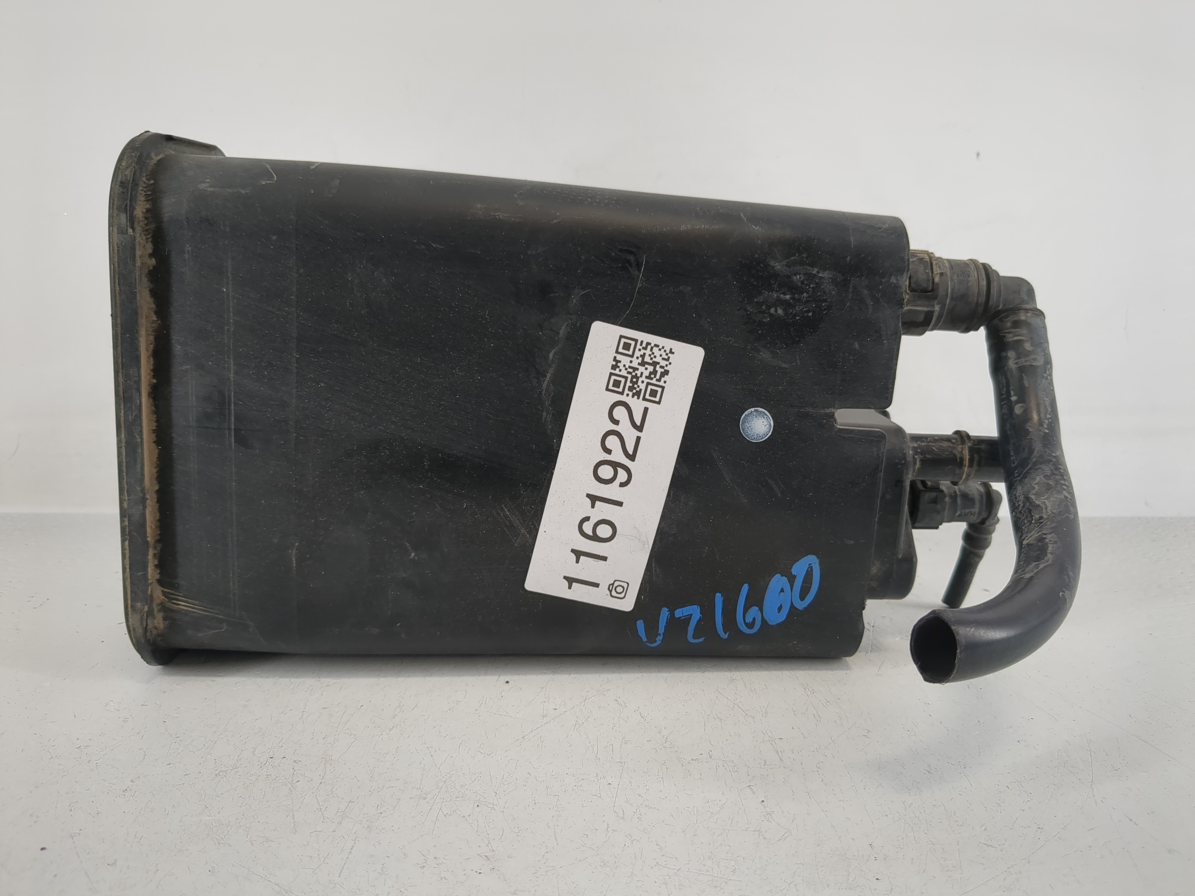 2013 Volvo V60 Fuel Vapor Charcoal Canister 1161922 - Oemusedautoparts1.com