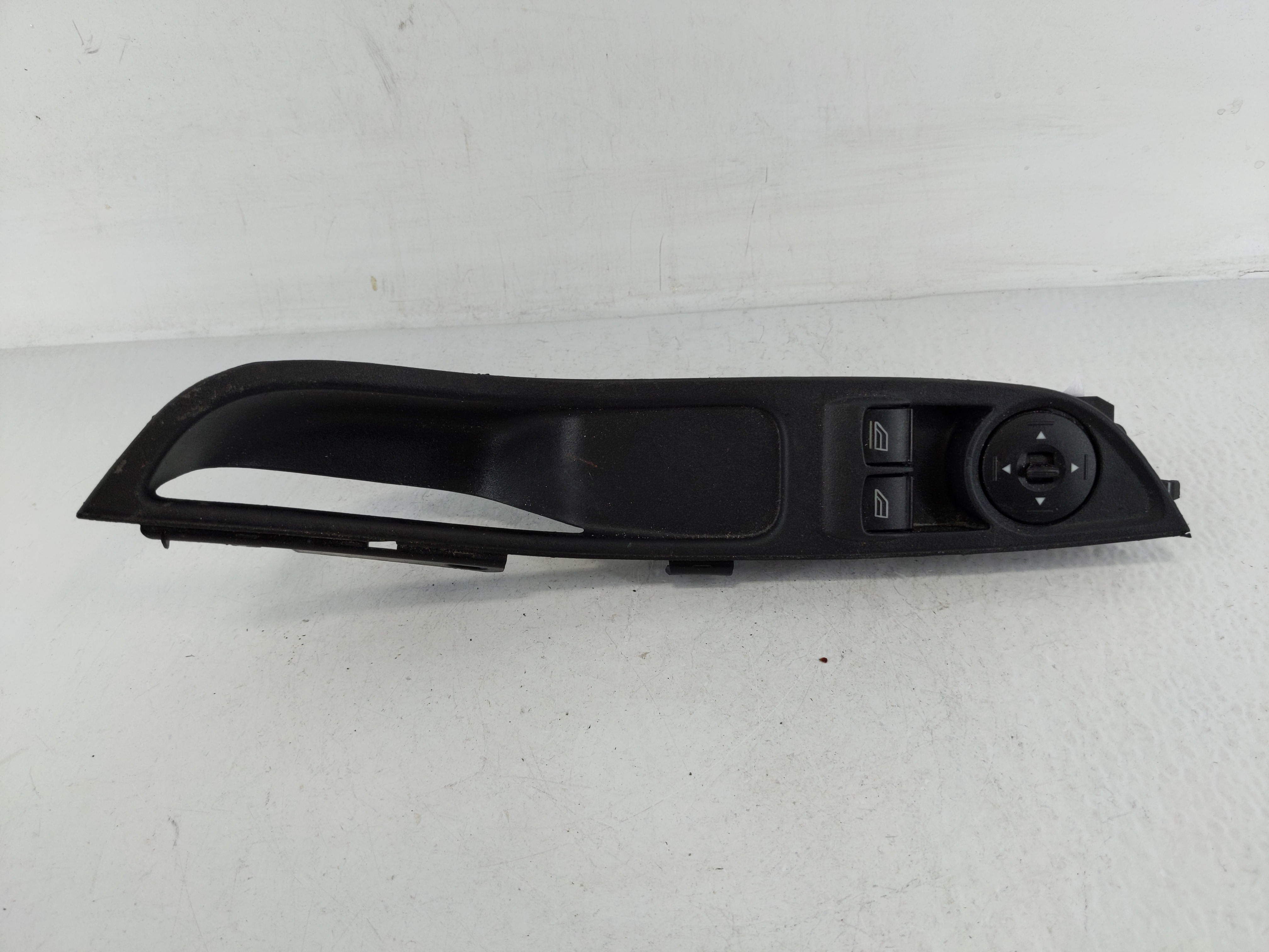 Picture of 2015-2018 Ford Focus Driver Left Door Master Power Window Switch 1161970