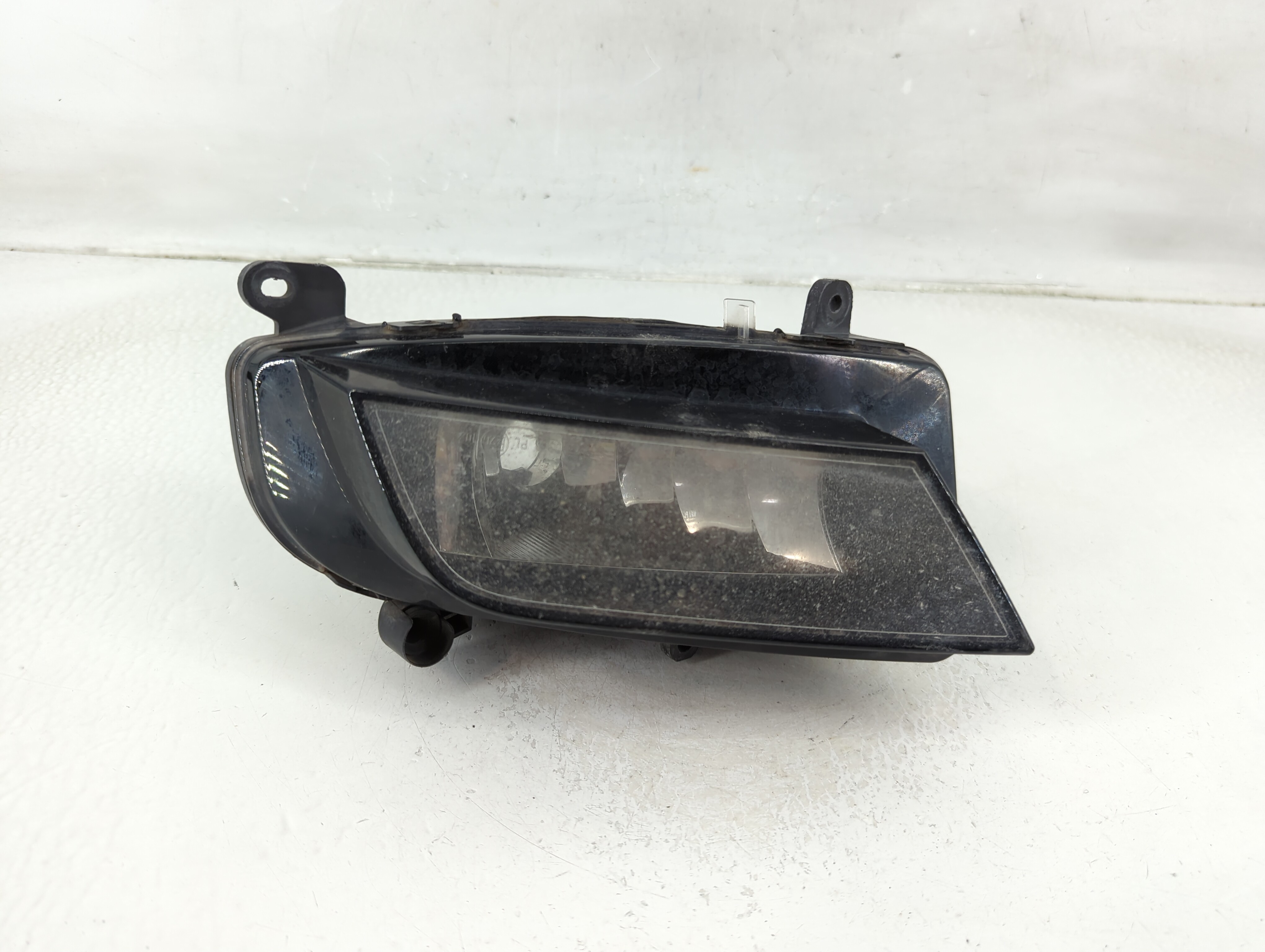 2013-2016 Audi A4 Driver Left Oem Front Light Lamp 1161992 - Oemusedautoparts1.com