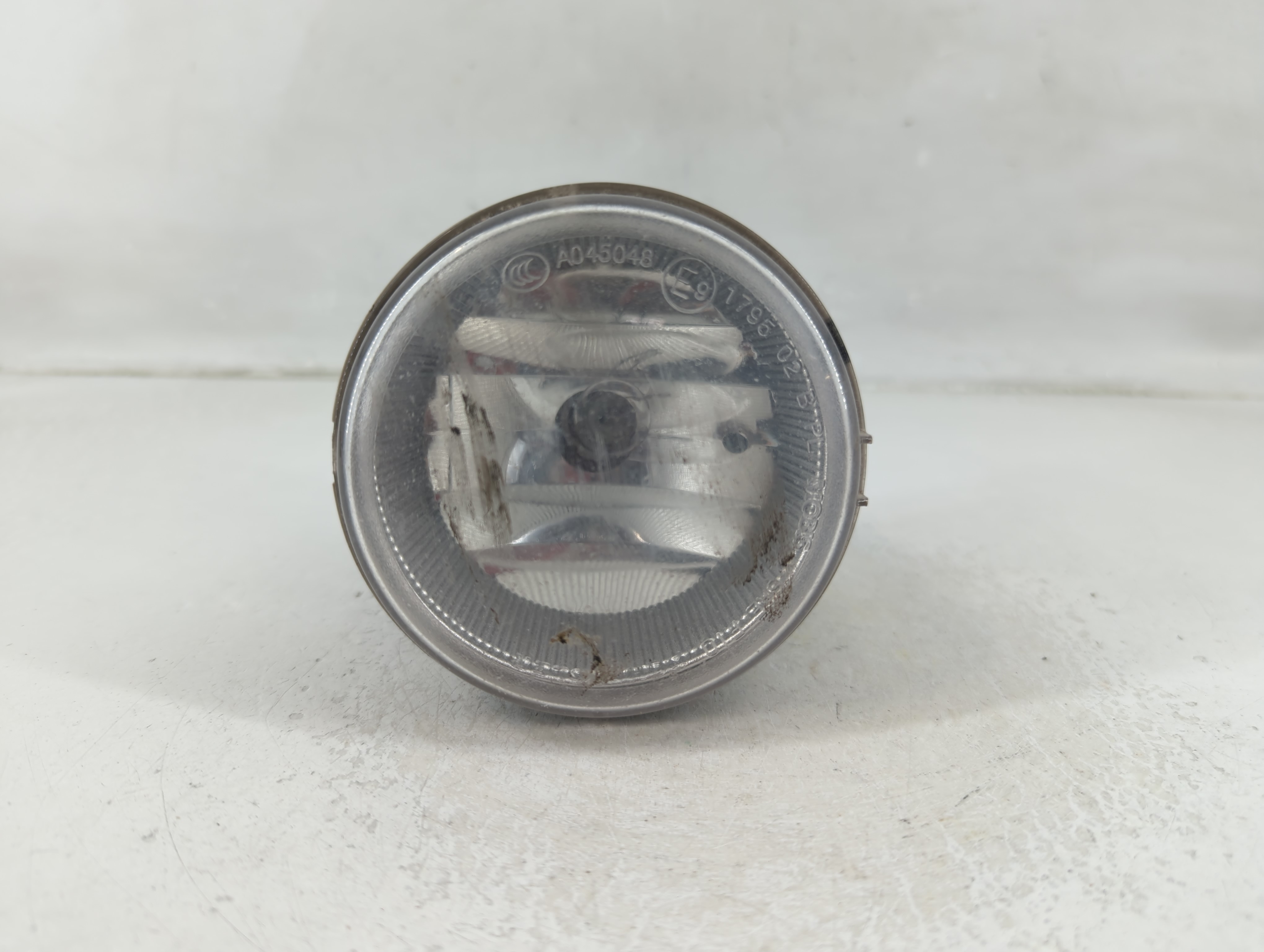Dodge Caravan Driver Left Oem Fog Light Lamp 1161994 - Oemusedautoparts1.com
