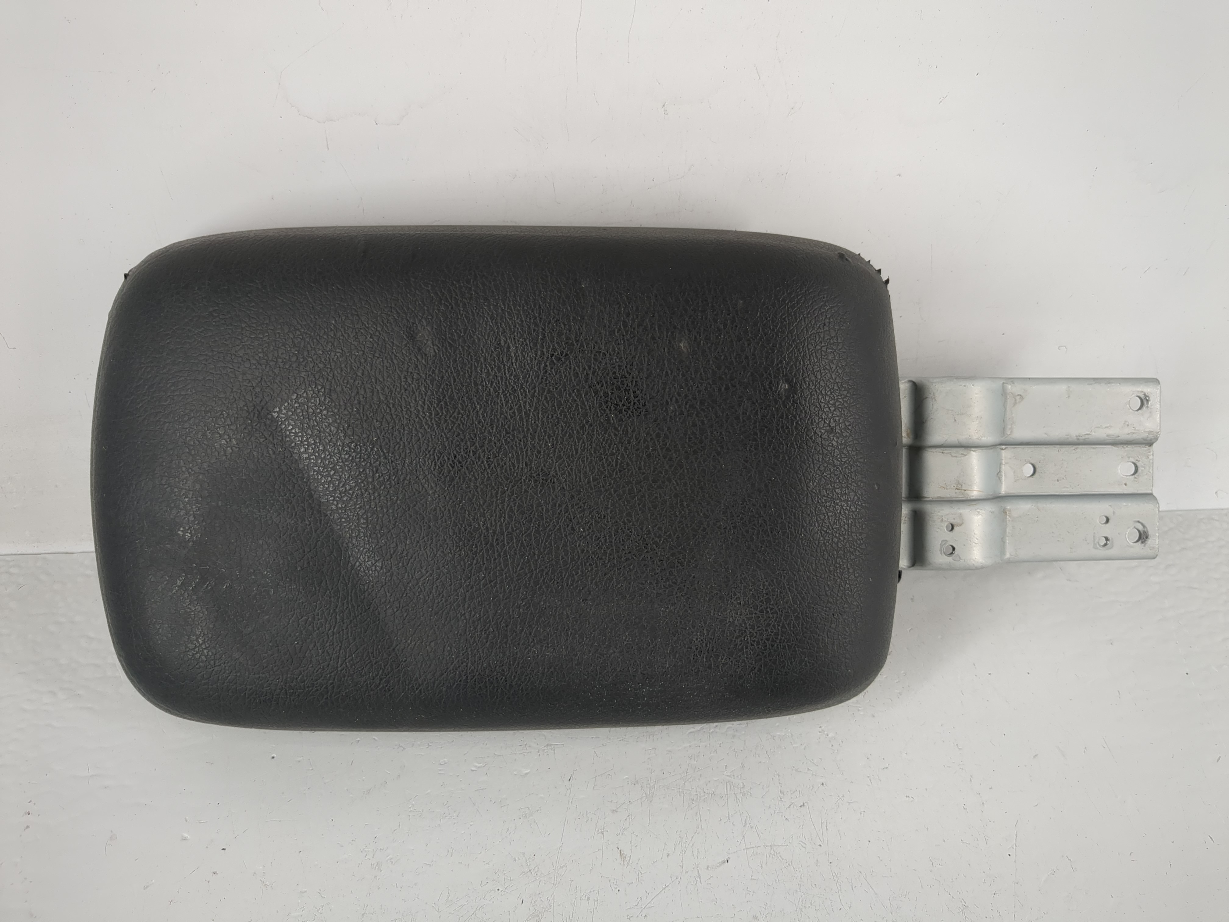 2014-2018 Subaru Forester Center Console Armrest Cover Lid Black 1162005 - Oemusedautoparts1.com