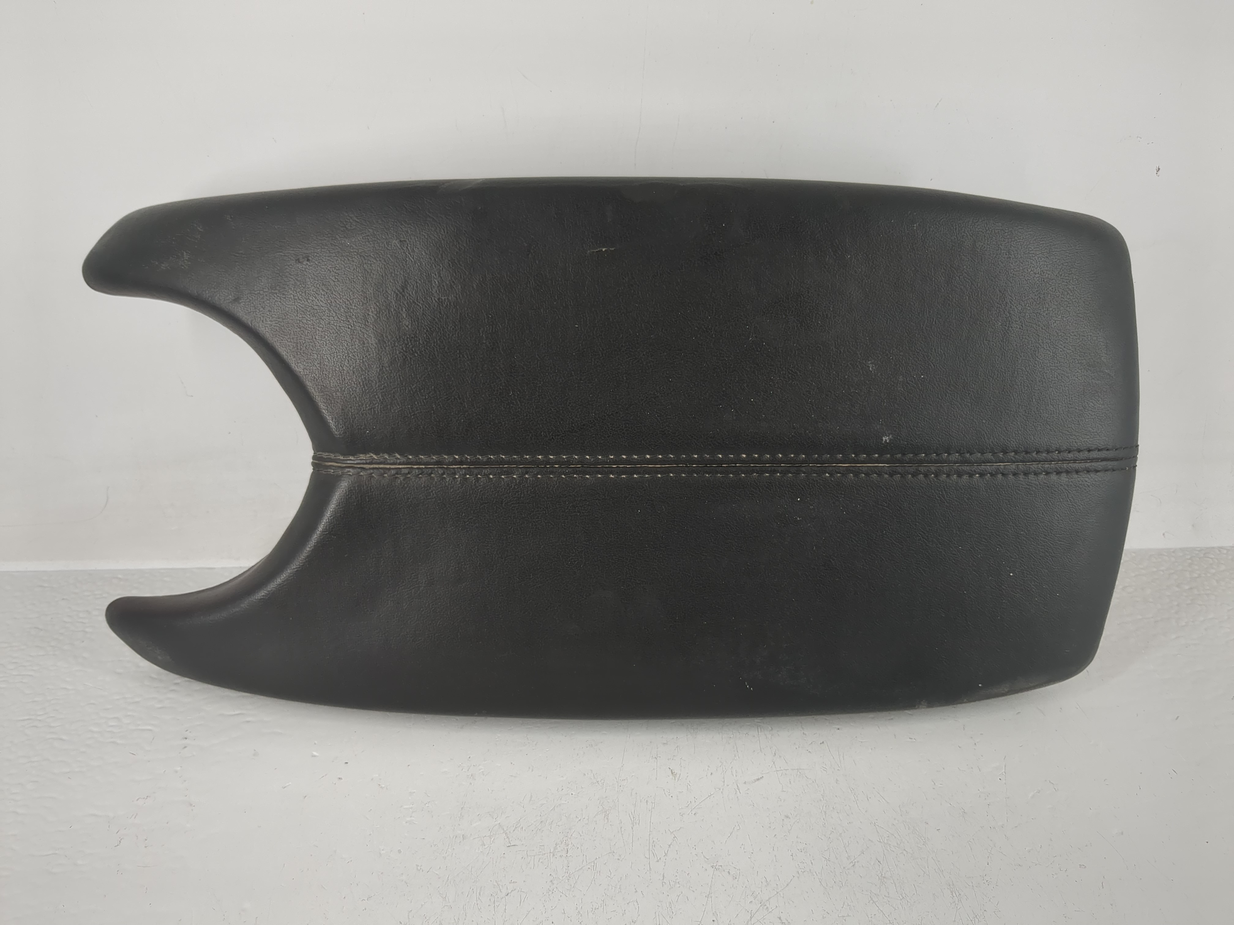 2014-2018 Cadillac Ats Center Console Armrest Cover Lid Black 1162010 - Oemusedautoparts1.com