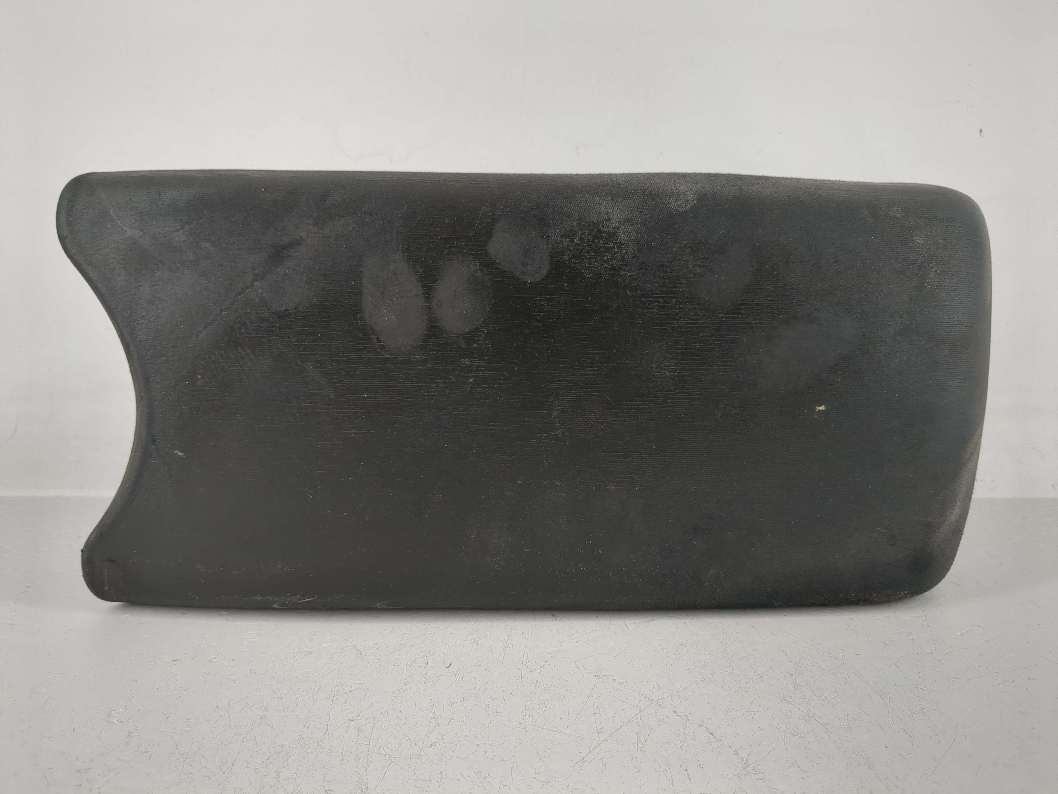 2012-2015 Toyota Prius Center Console Armrest Cover Lid 1162013 - Oemusedautoparts1.com