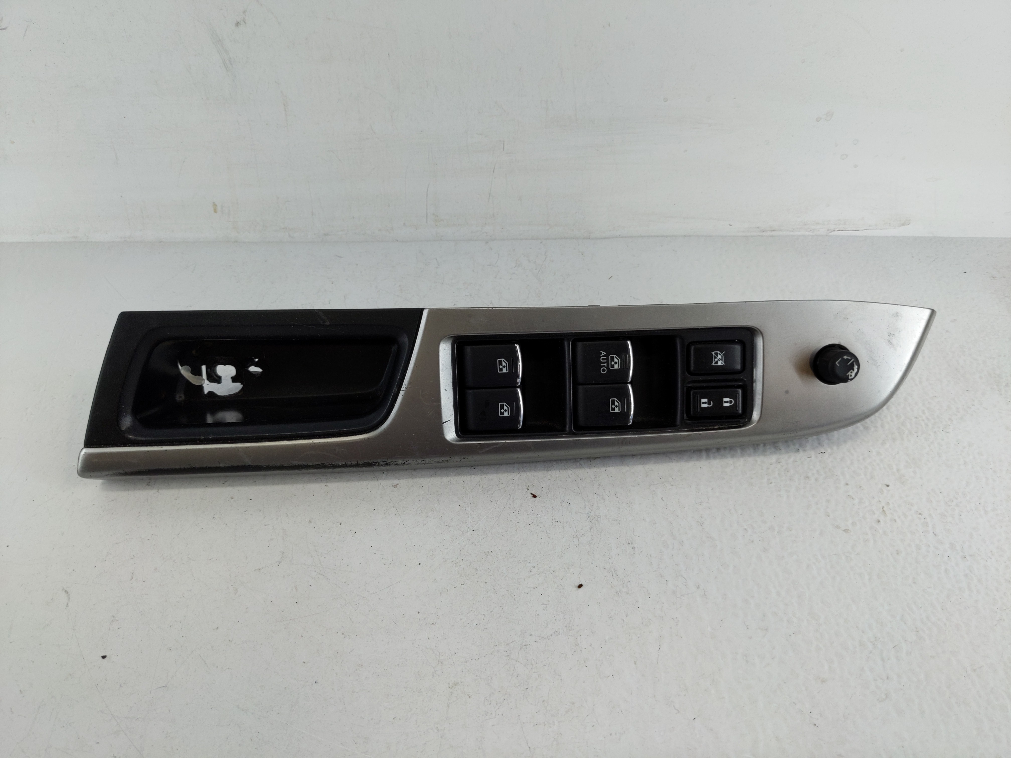 2015-2016 Subaru Impreza Driver Left Door Master Power Window Switch 1162040 - Oemusedautoparts1.com