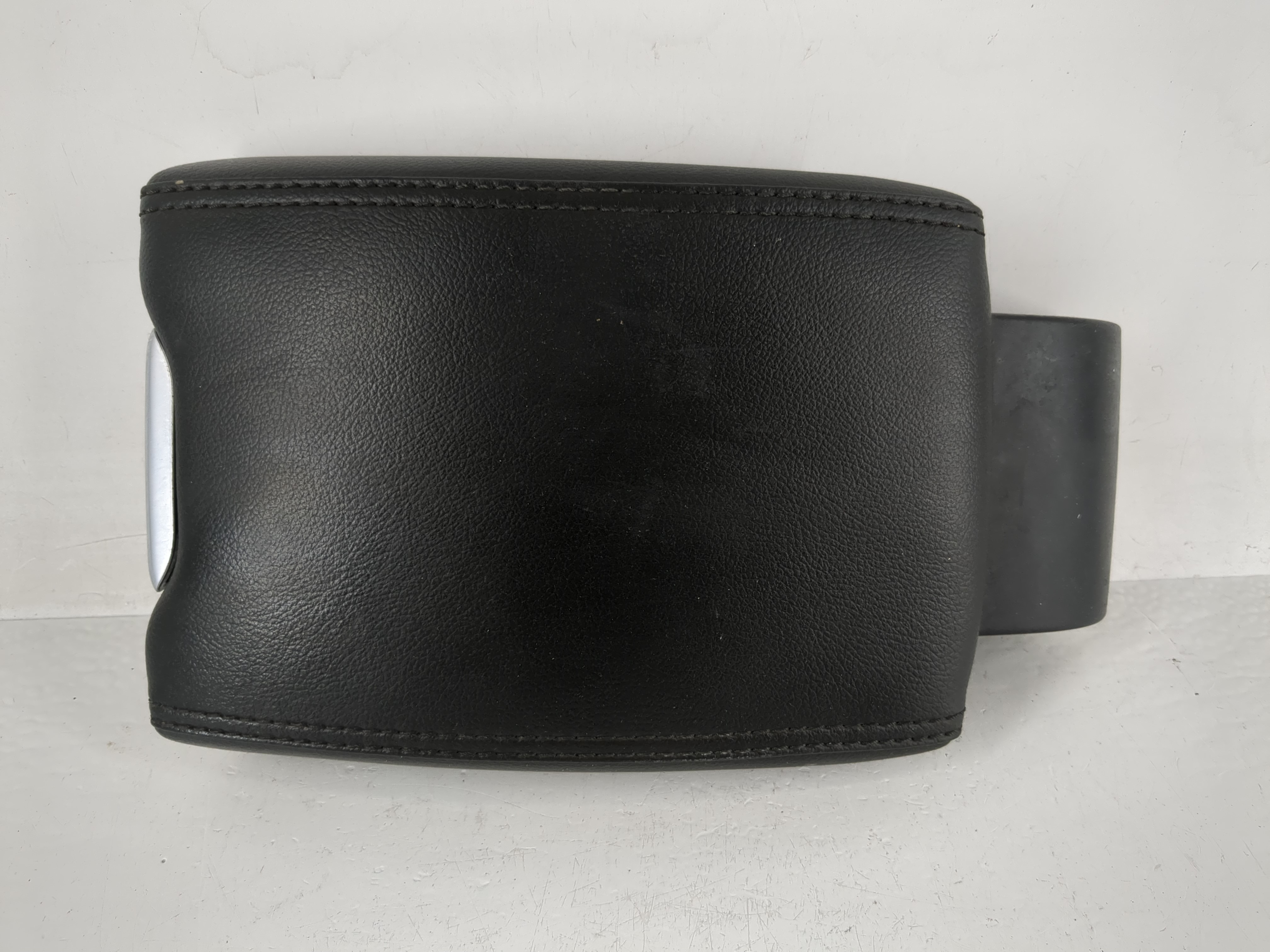2011-2018 Volvo S60 Center Console Armrest Cover Lid Black 1162050 - Oemusedautoparts1.com