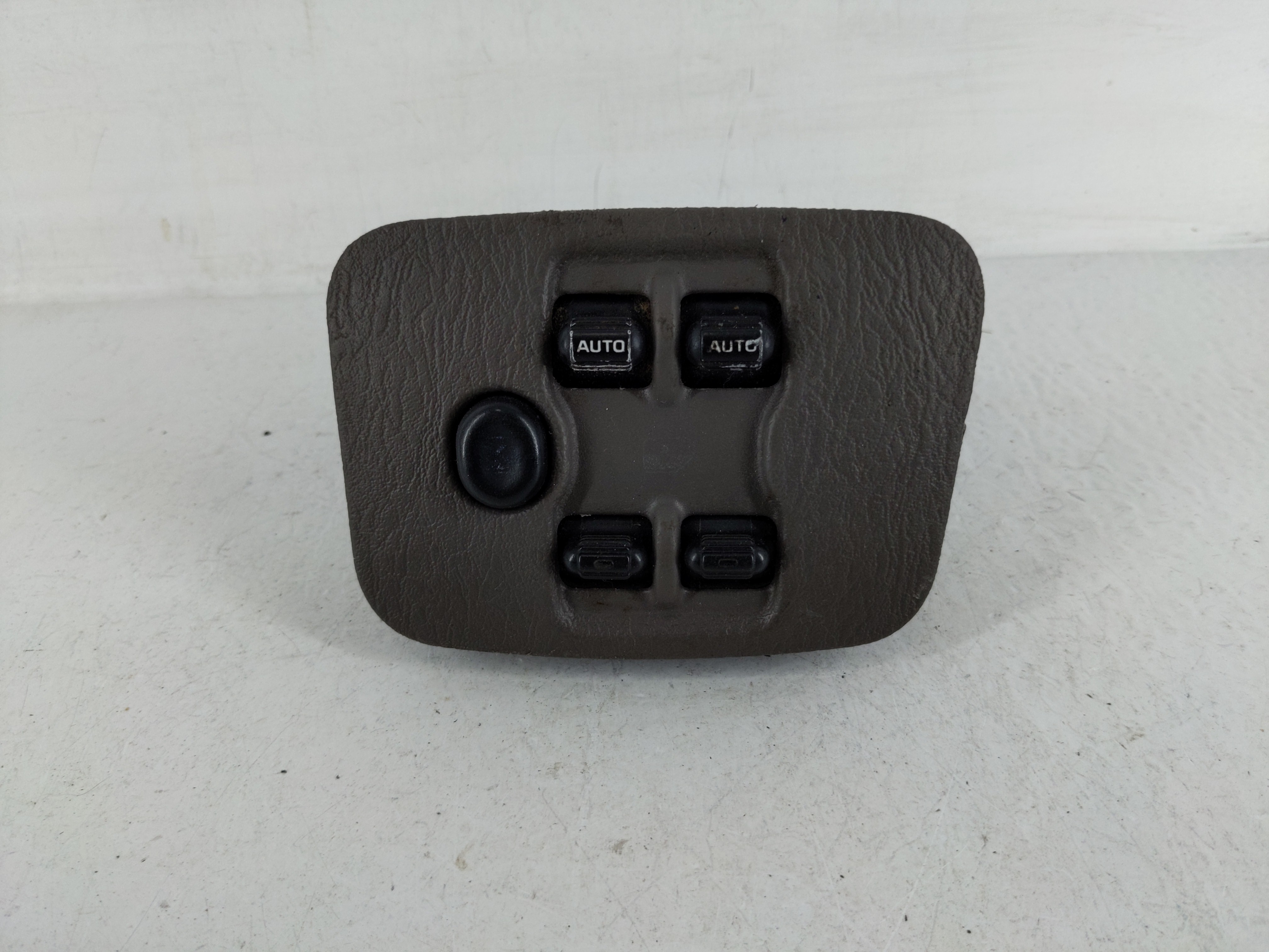 2004-2007 Jeep Liberty Driver Left Door Master Power Window Switch 1162063 - Oemusedautoparts1.com