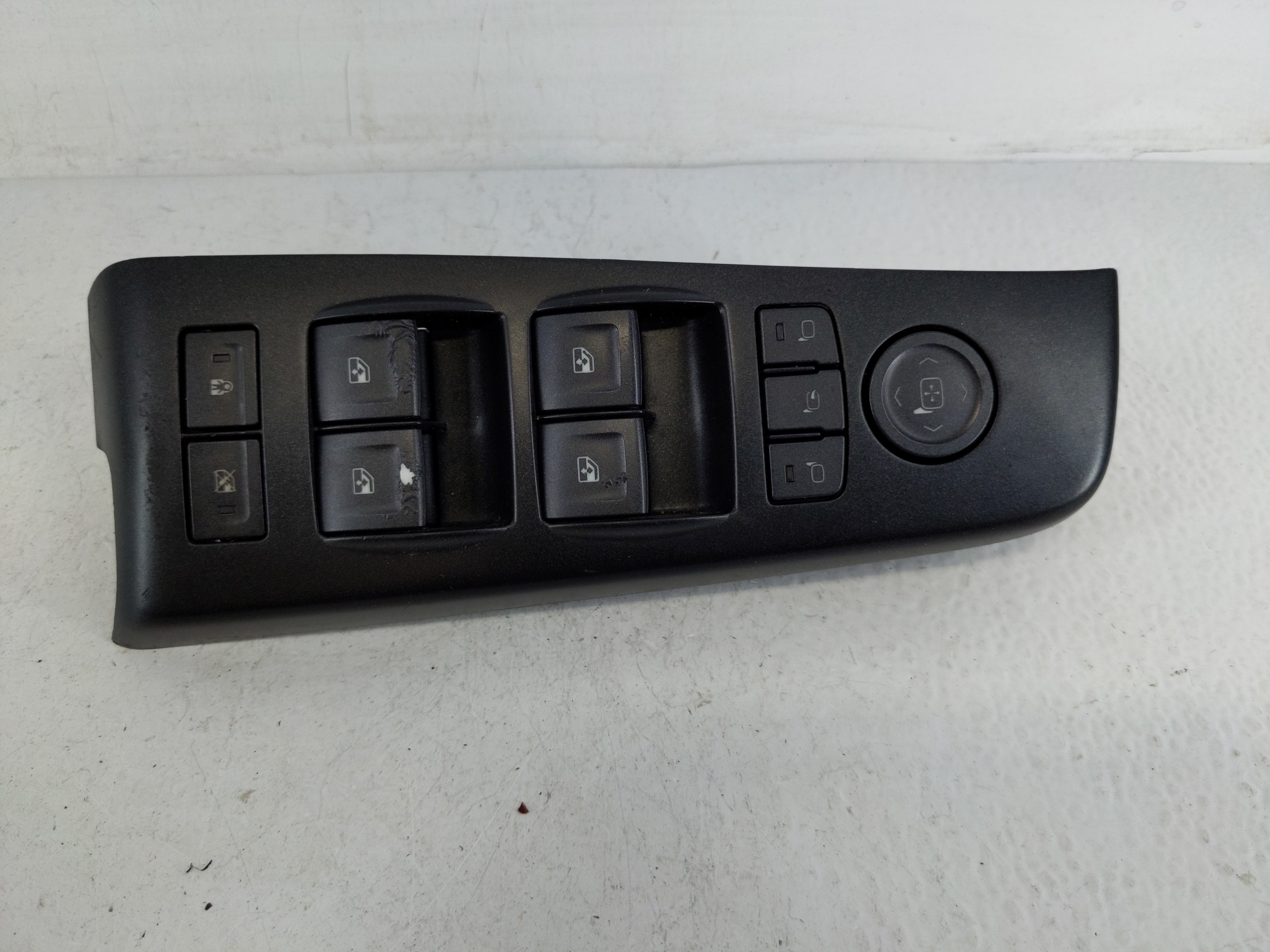 Gmc Yukon Xl 1500 Driver Left Door Master Power Window Switch 23427094 1162073 - Oemusedautoparts1.com