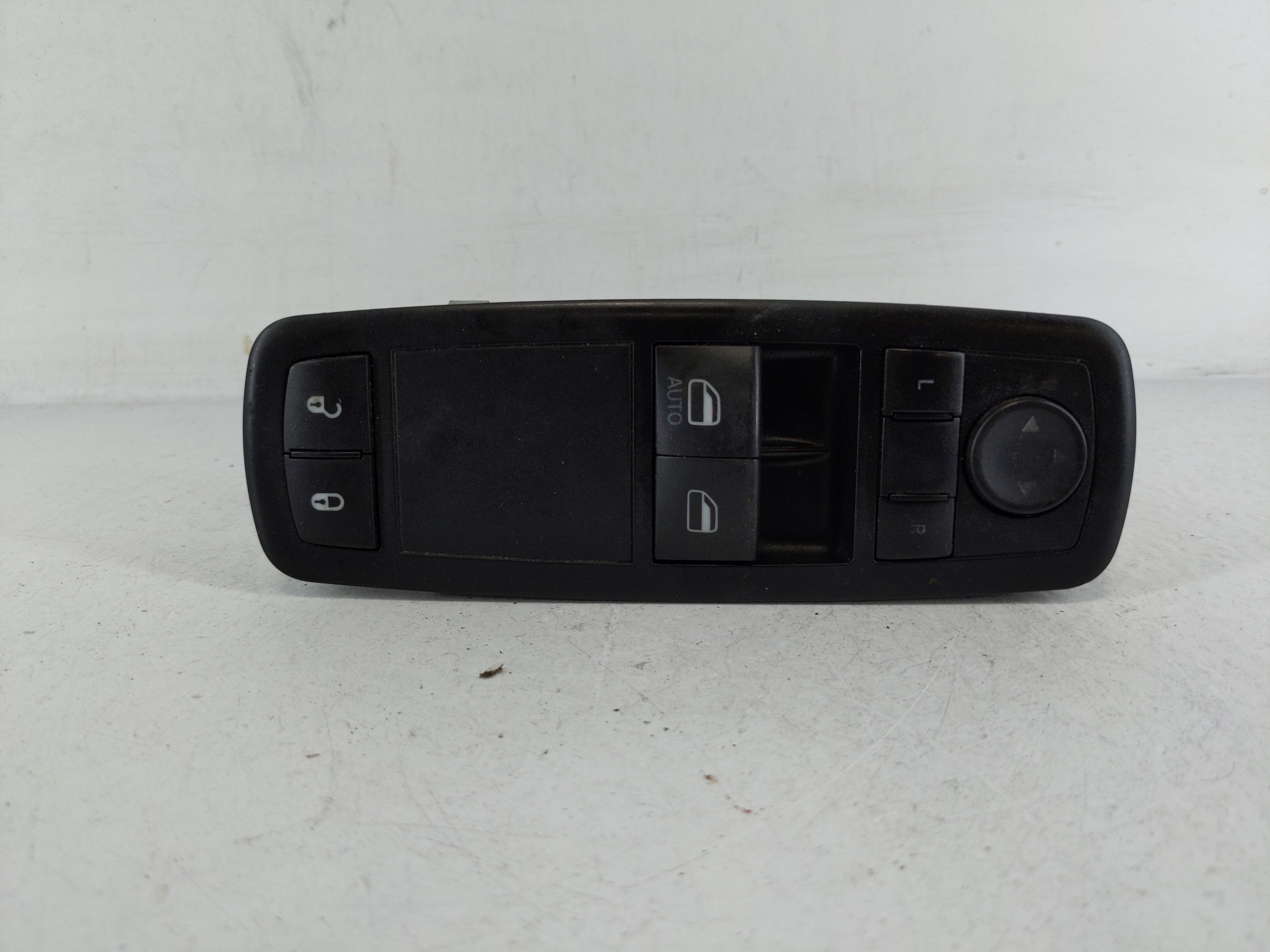 Dodge Caravan Driver Left Door Master Power Window Switch 68298870aa 1162075 - Oemusedautoparts1.com