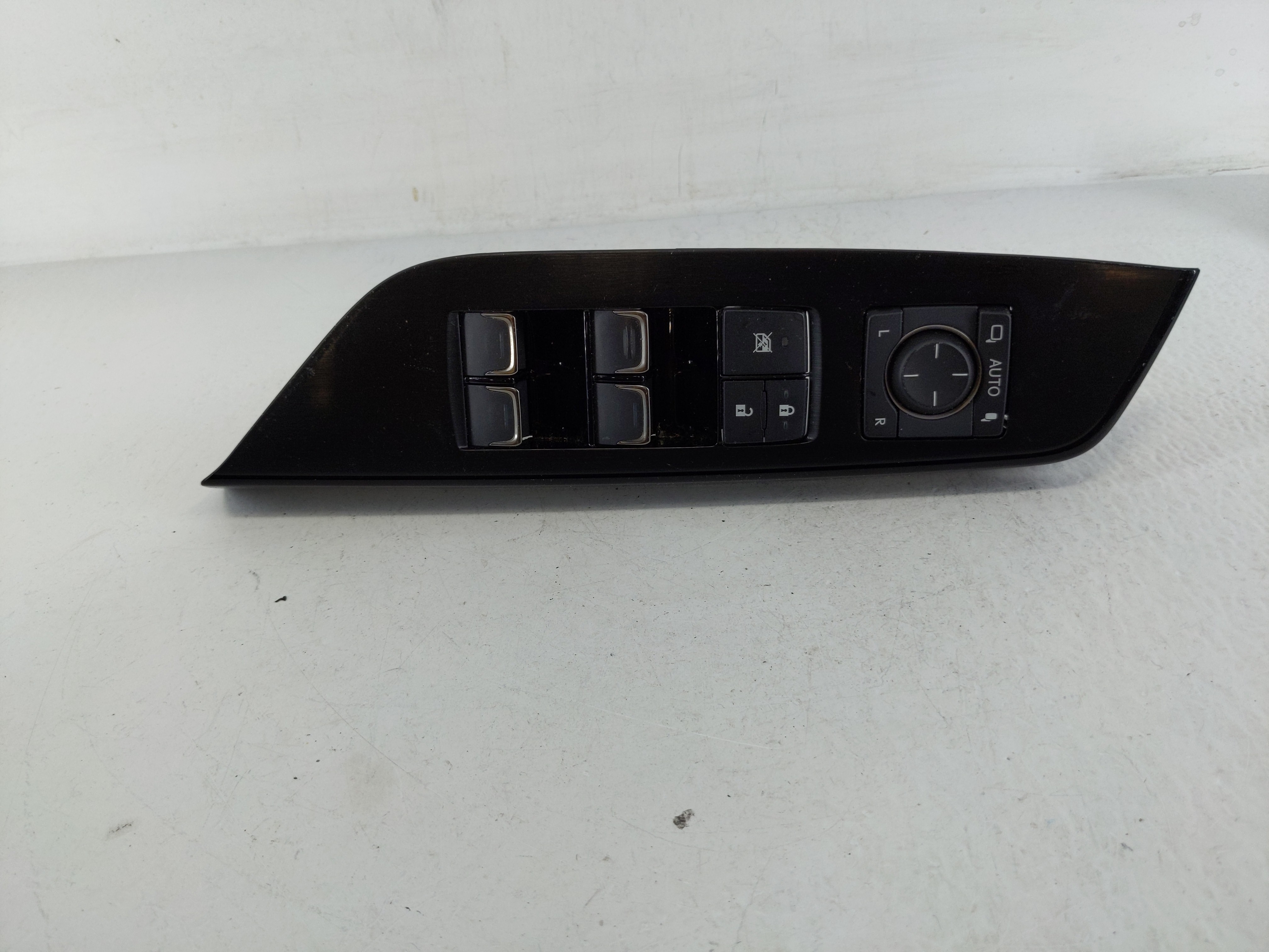 2019-2022 Lexus Es350 Driver Left Door Master Power Window Switch 515986 1162076 - Oemusedautoparts1.com