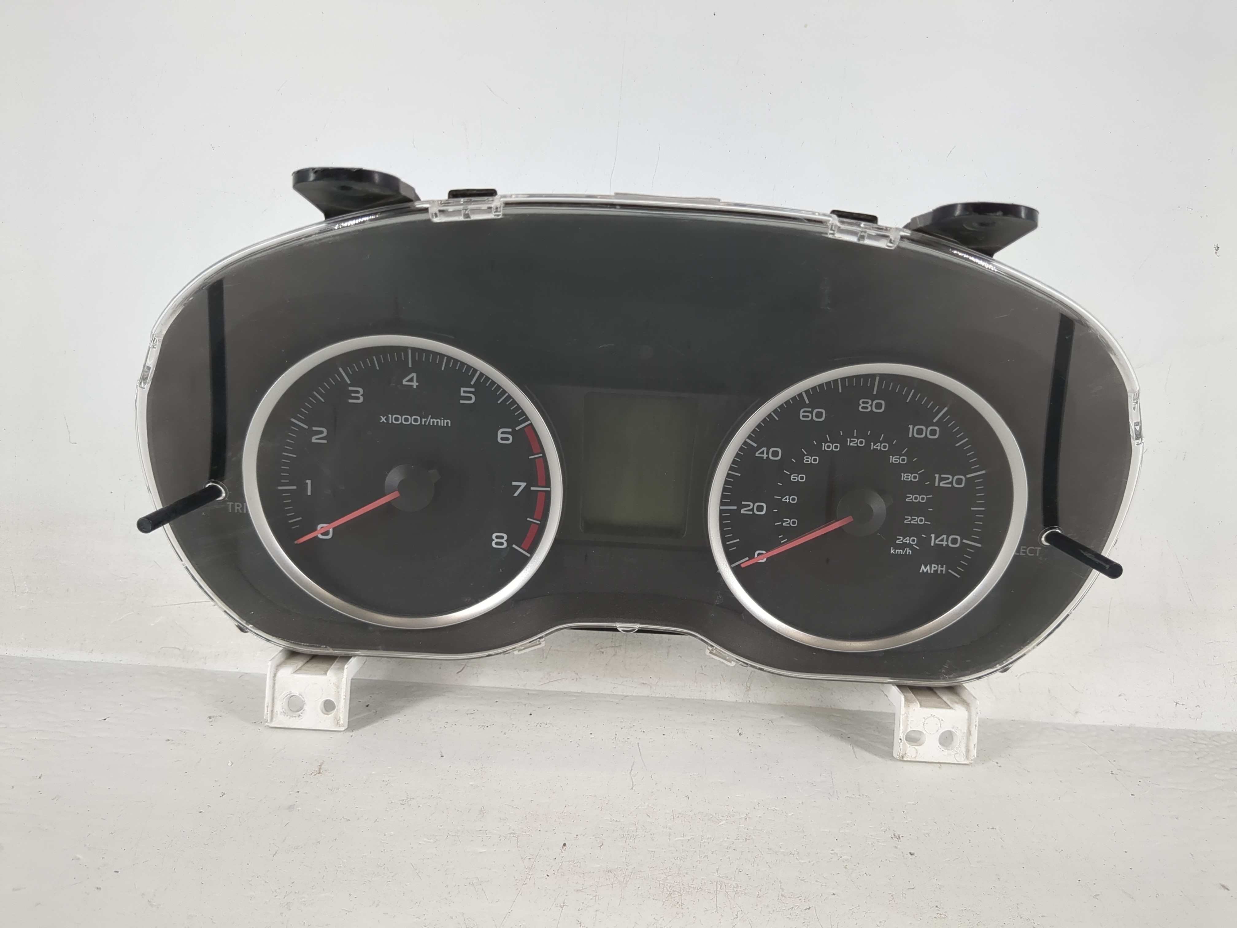 2017-2017 Subaru Forester Speedometer Instrument Cluster Gauges 1162100 - Oemusedautoparts1.com