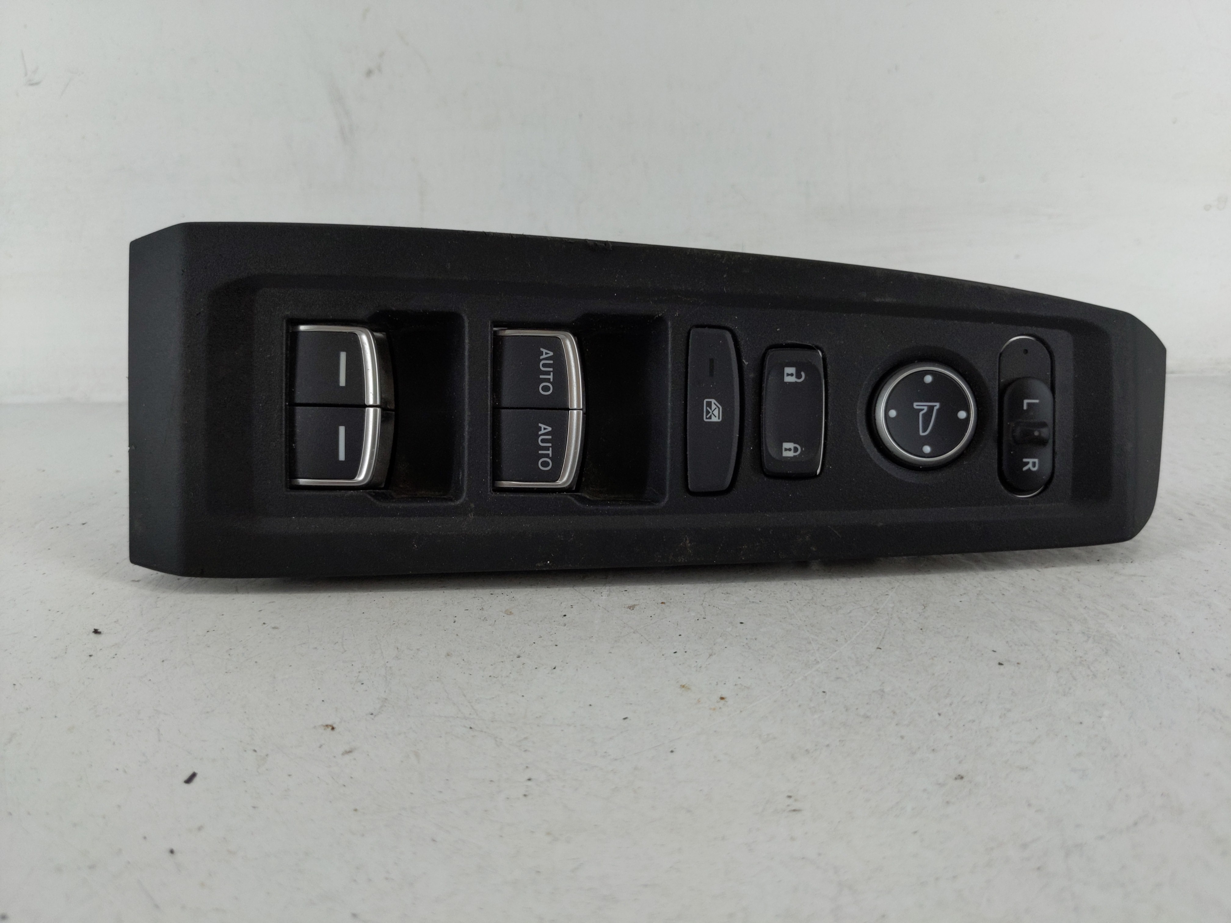Picture of 2023 Honda Accord Driver Left Door Master Power Window Switch T20 A211 1162175