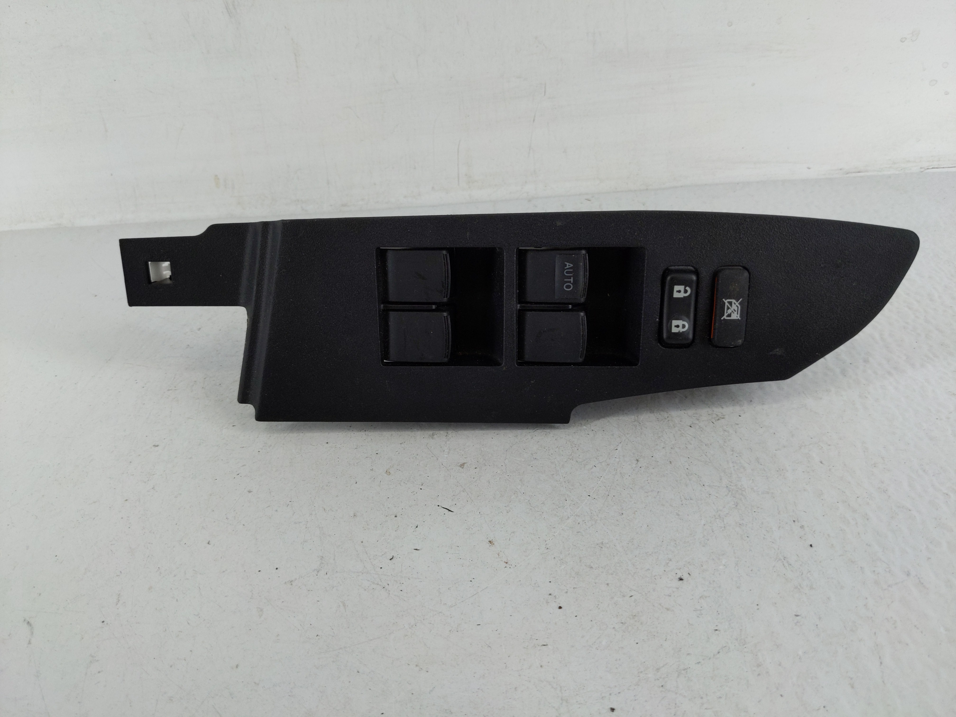 2014-2019 Toyota Corolla Driver Left Door Master Power Window Switch 1162200 - Oemusedautoparts1.com