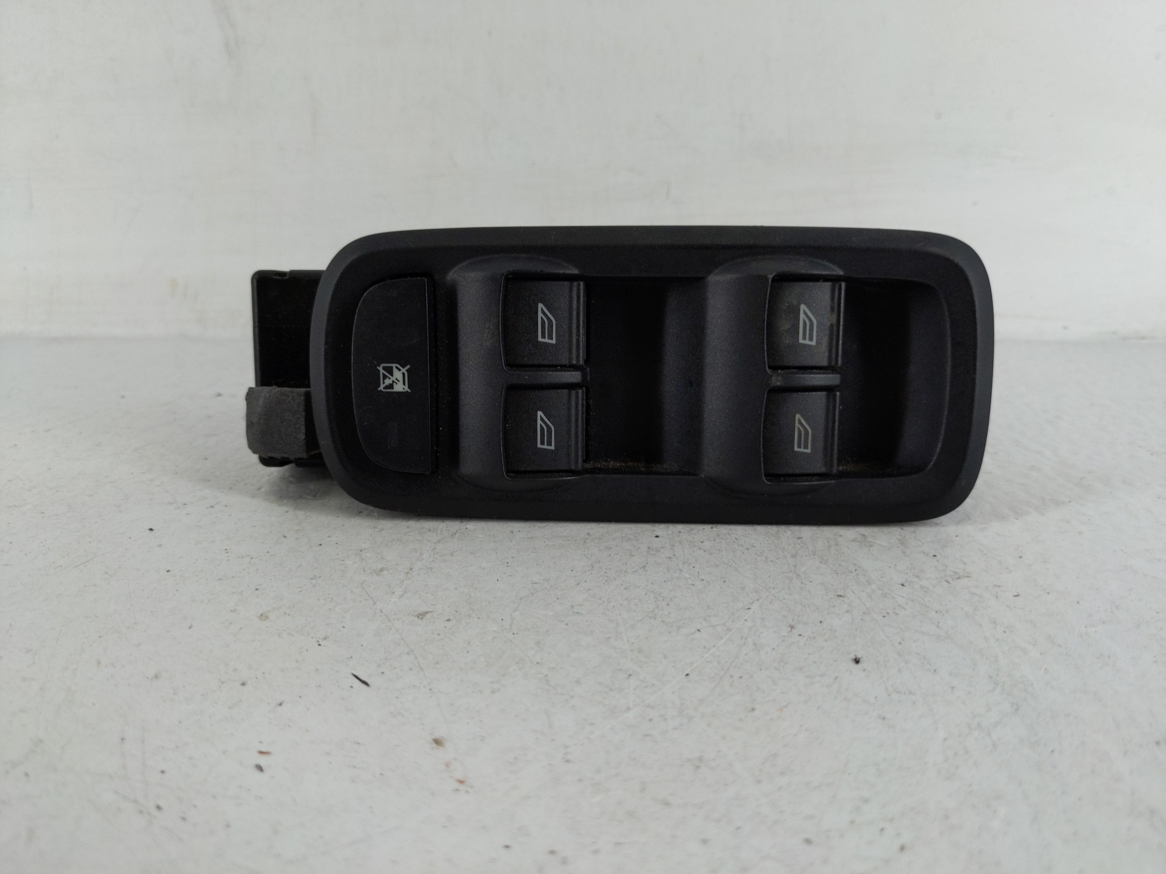 2014-2019 Ford Fiesta Driver Left Door Master Power Window Switch 1162202 - Oemusedautoparts1.com