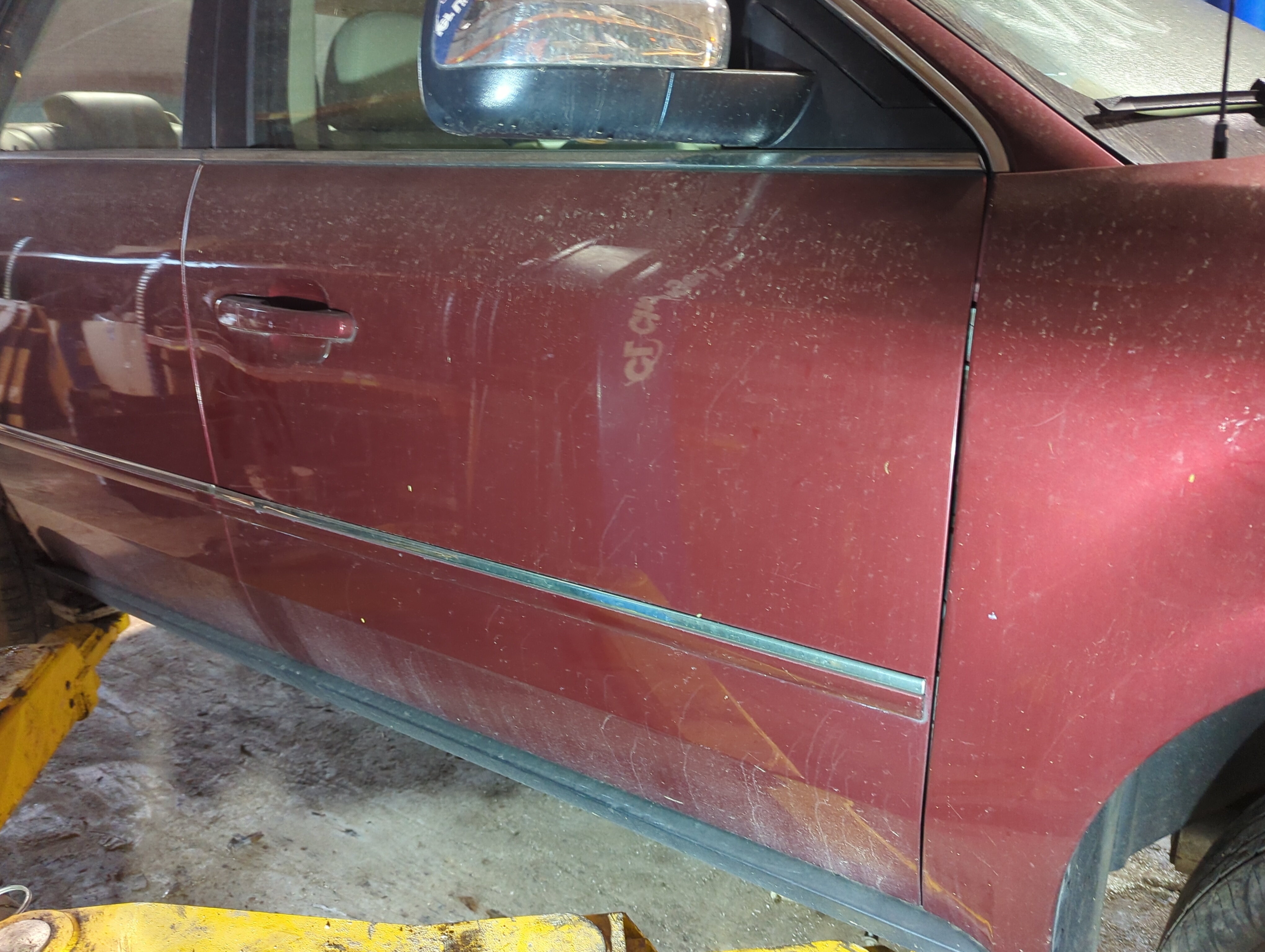 2005-2007 Ford Five Hundred Passenger Front Door Oem 1162294 - Oemusedautoparts1.com
