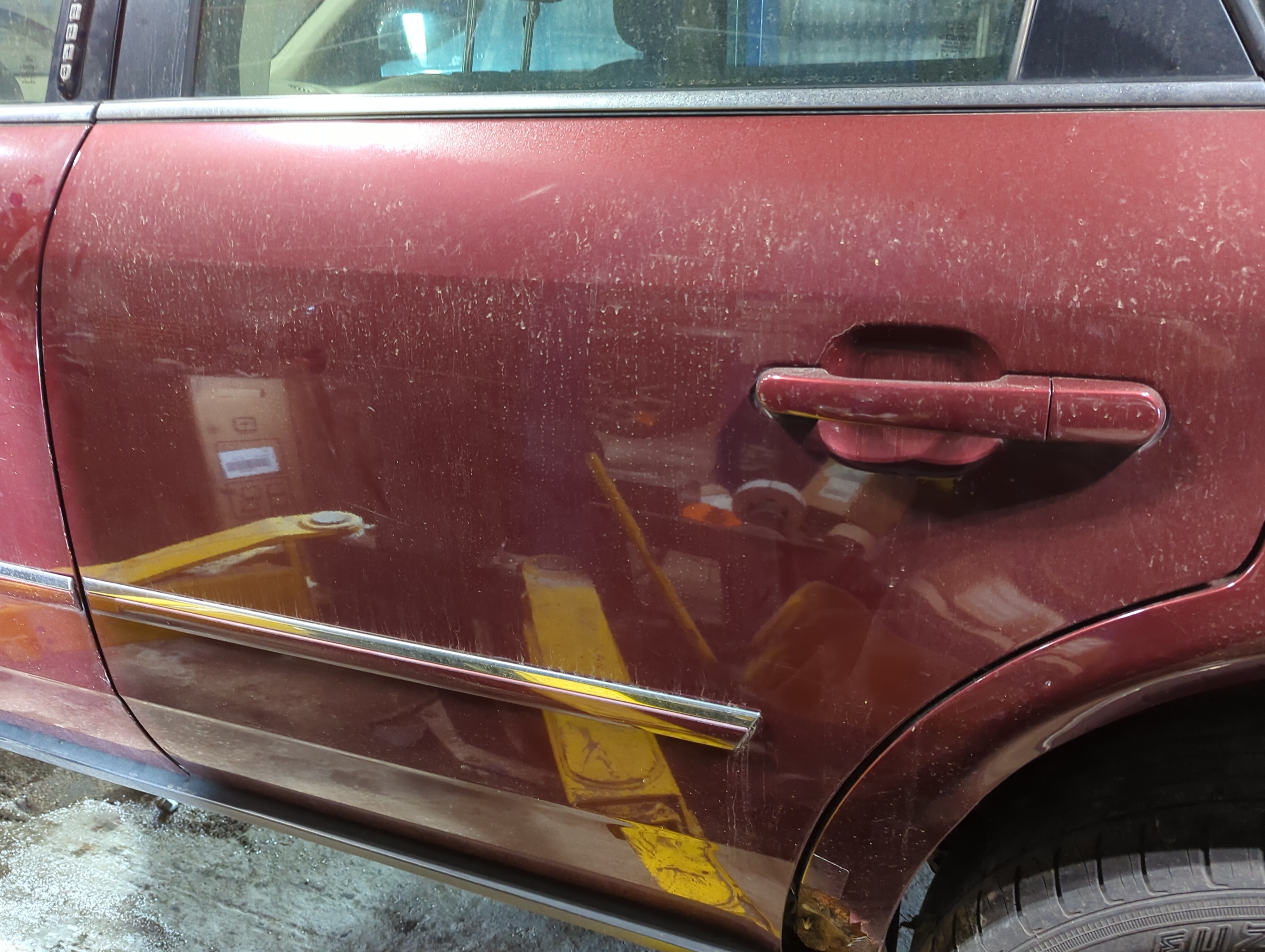 2005-2007 Ford Five Hundred Driver Rear Door Oem 1162329 - Oemusedautoparts1.com
