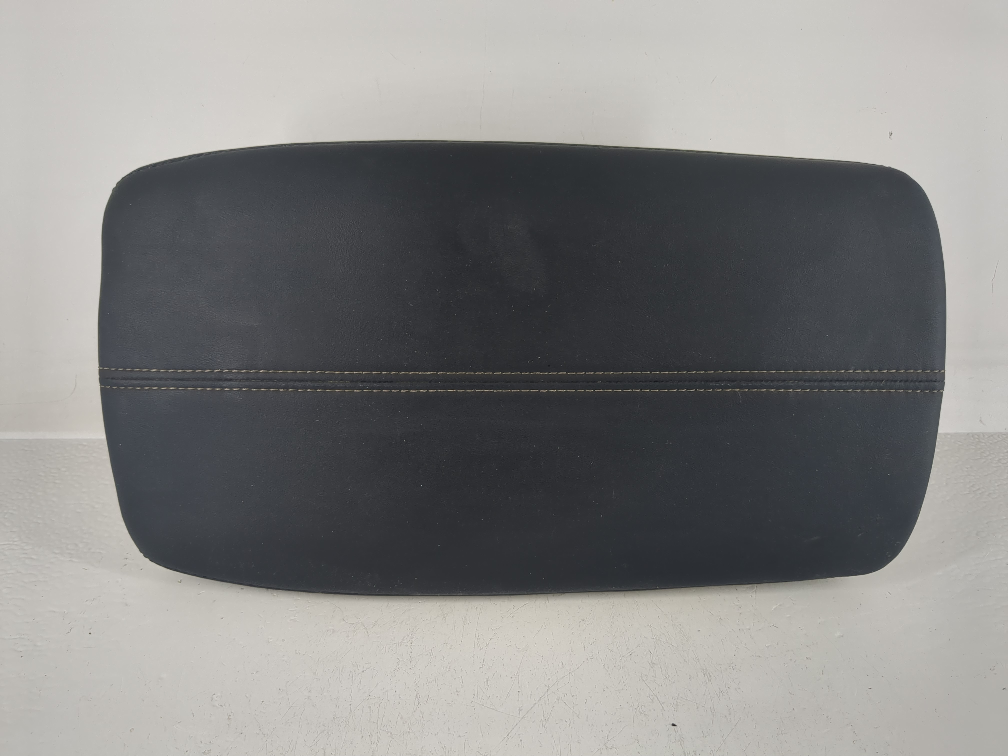 2020-2021 Mazda Cx-30 Center Console Armrest Cover Lid Black 1162436 - Oemusedautoparts1.com