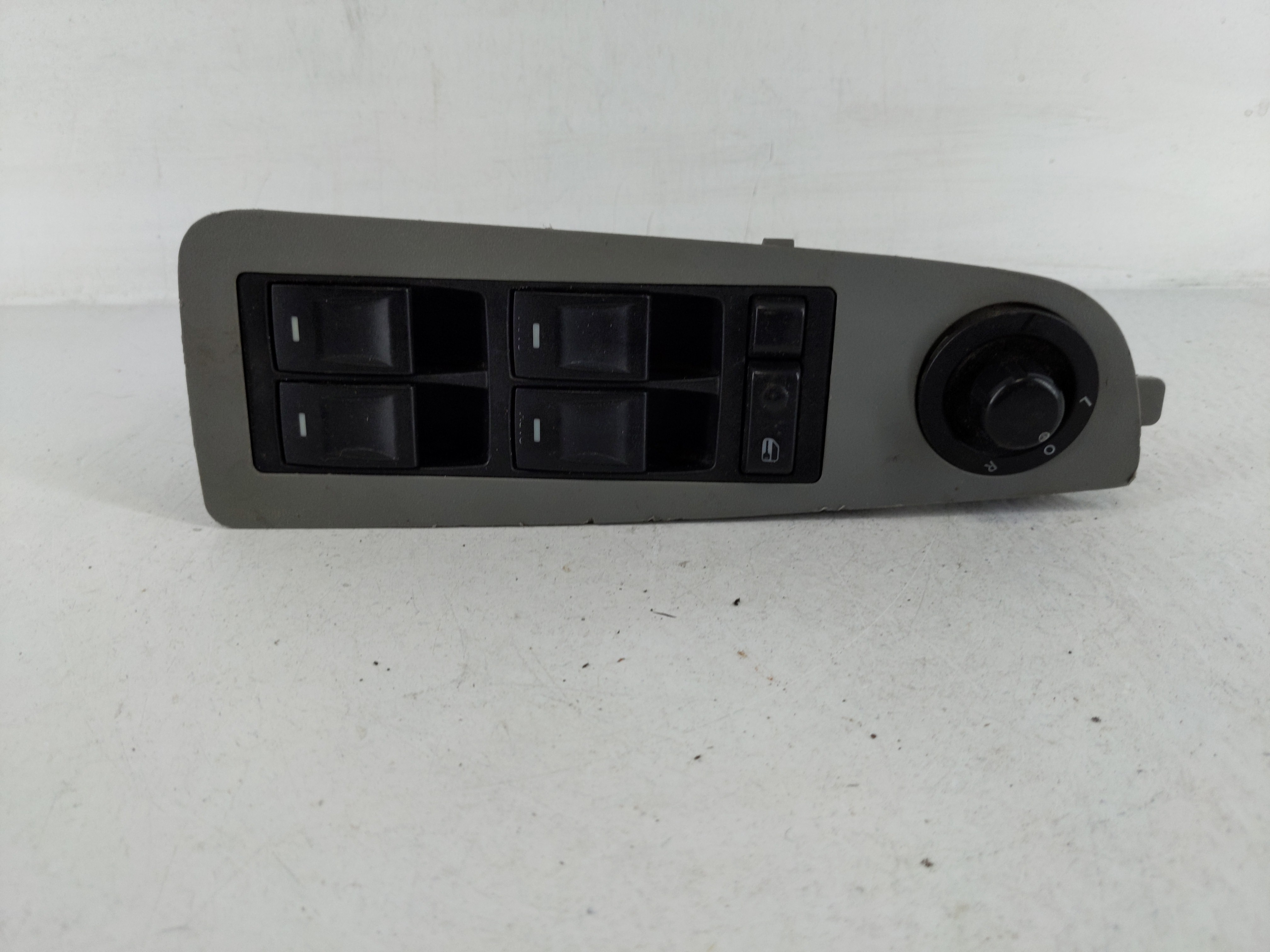 2006 Jeep Grand Cherokee Driver Left Door Master Power Window Switch 1162442 - Oemusedautoparts1.com