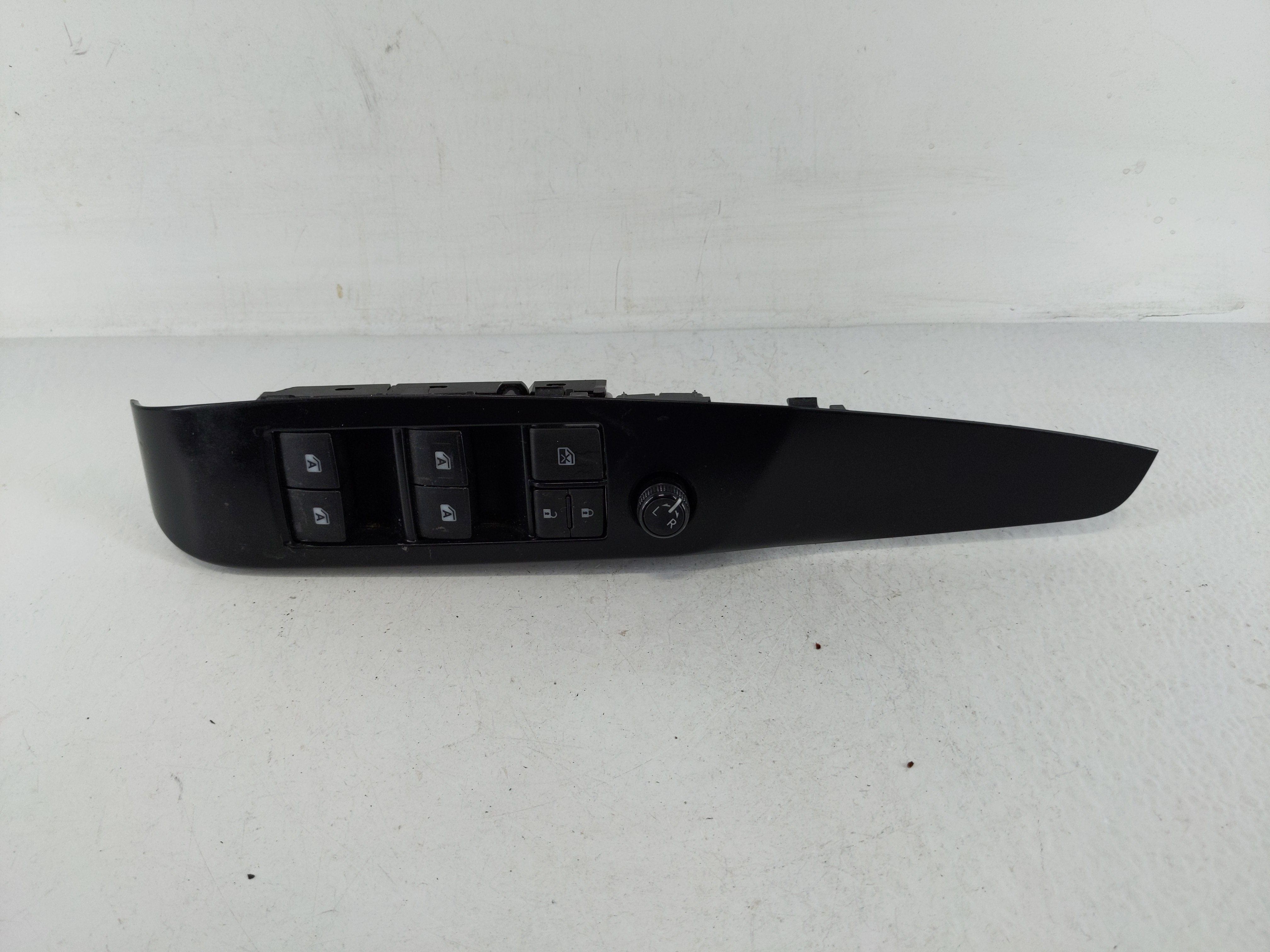 2018-2022 Toyota Camry Driver Left Door Master Power Window Switch 1162458 - Oemusedautoparts1.com