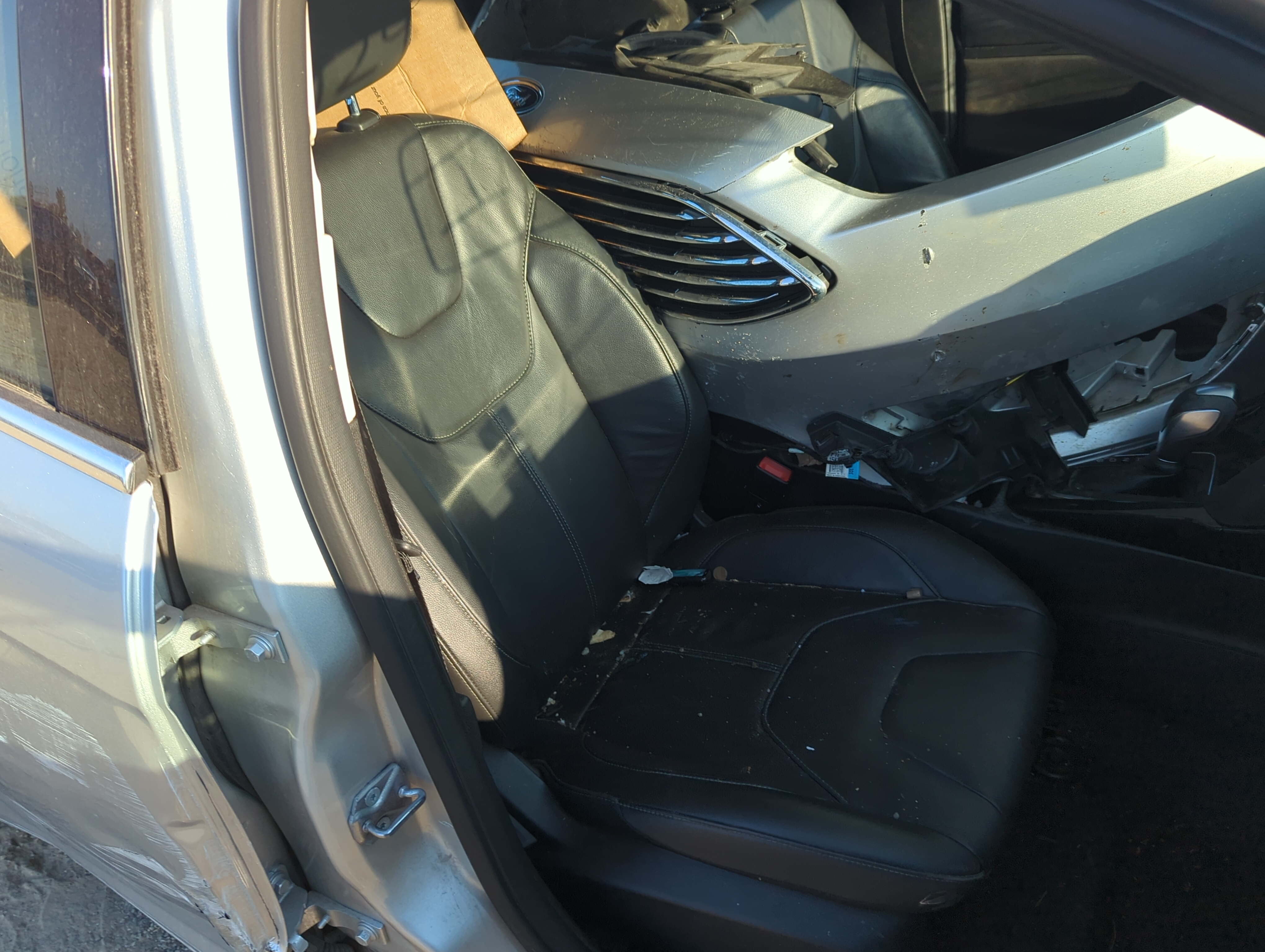 2015-2018 Ford Focus Passenger Front Seat Oem 1163616 - Oemusedautoparts1.com