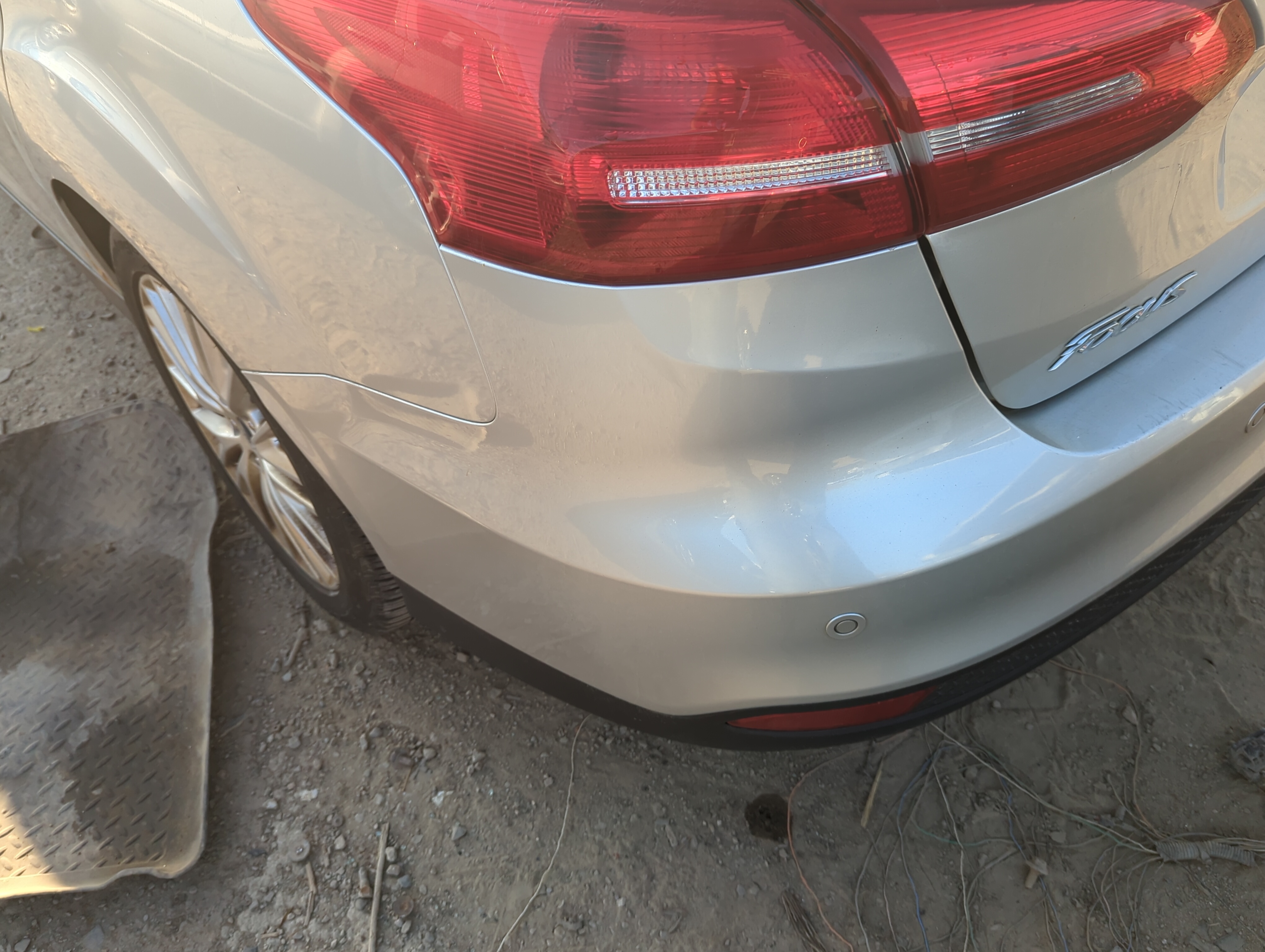 Picture of 2015-2018 Ford Focus Rear Bumper Assembly Oem 1163651
