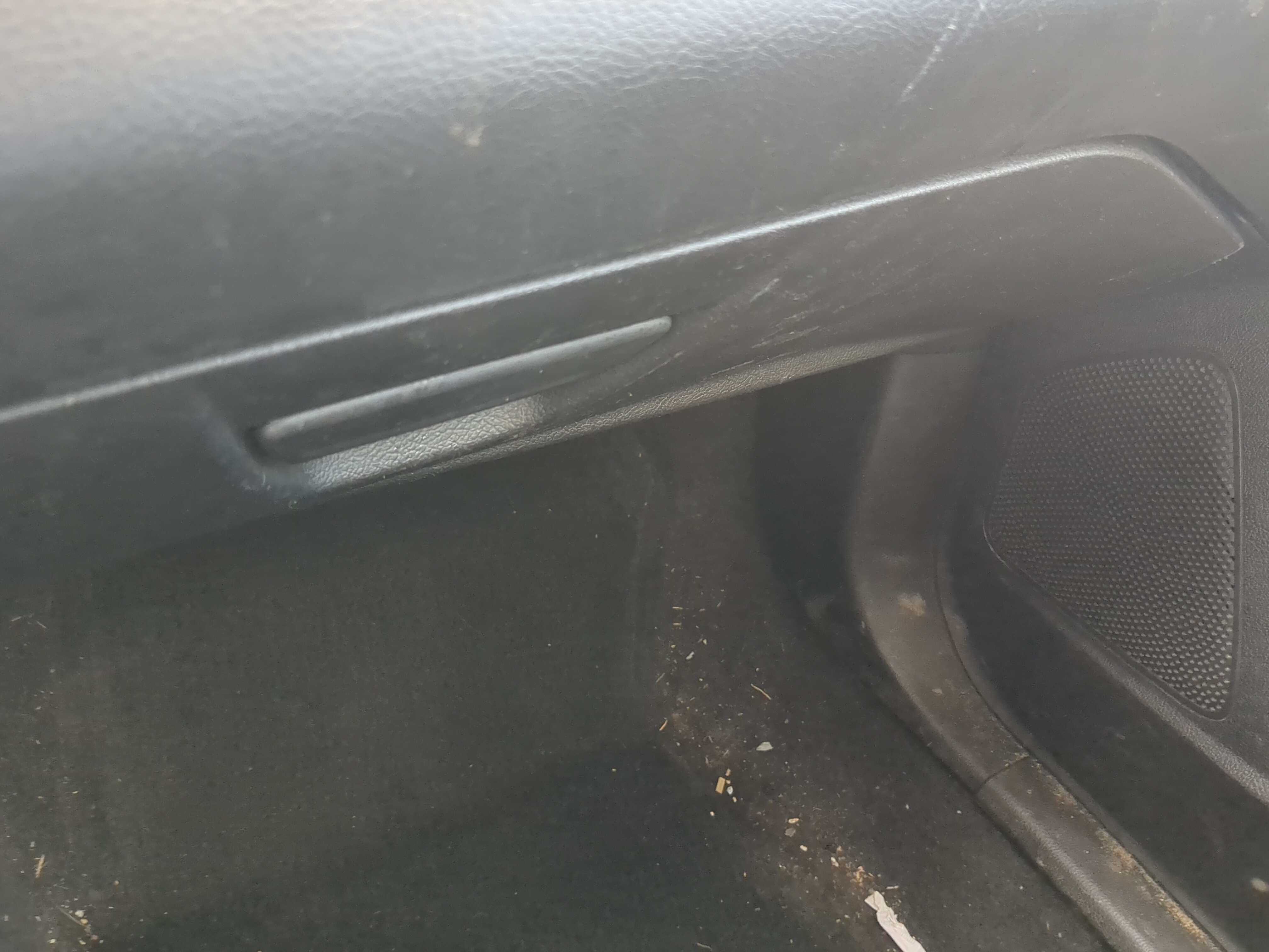 2017 Ford Focus Passenger Glove Box Door Storage Compartment 1163705 - Oemusedautoparts1.com