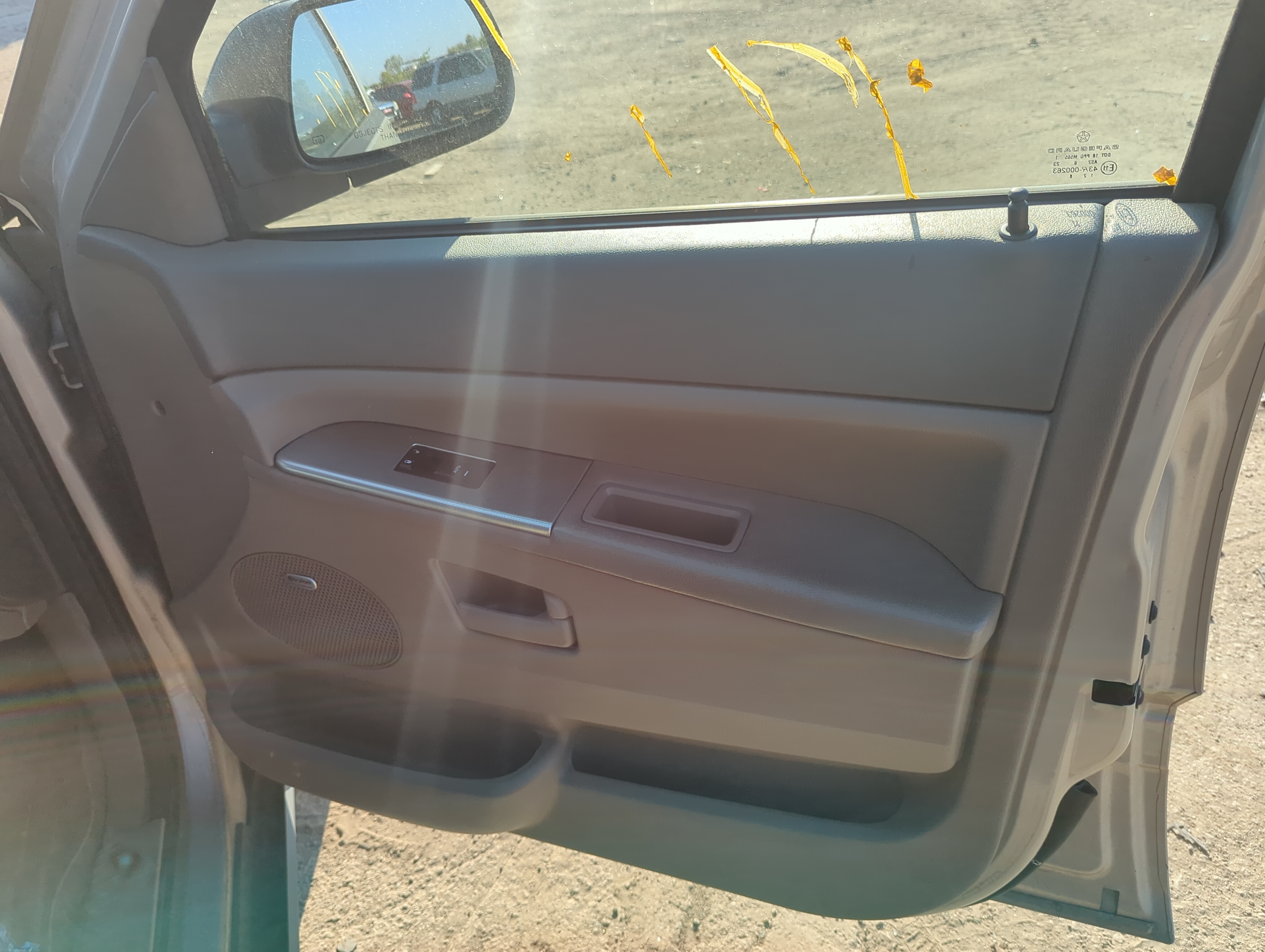 Picture of 2007 Jeep Grand Cherokee Front Right Passenger Interior Door Panel Trim 1164297