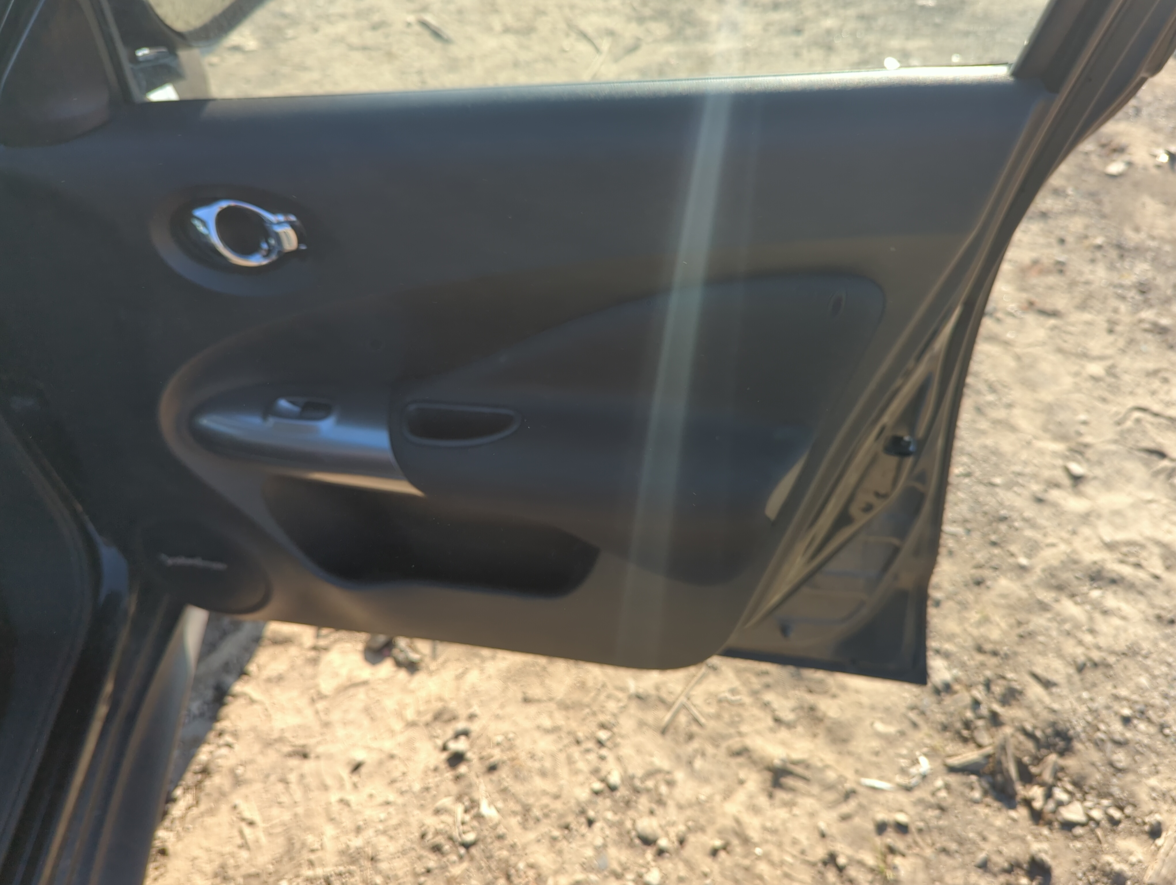 Picture of 2013 Nissan Juke Front Right Passenger Interior Door Panel Trim 1164460