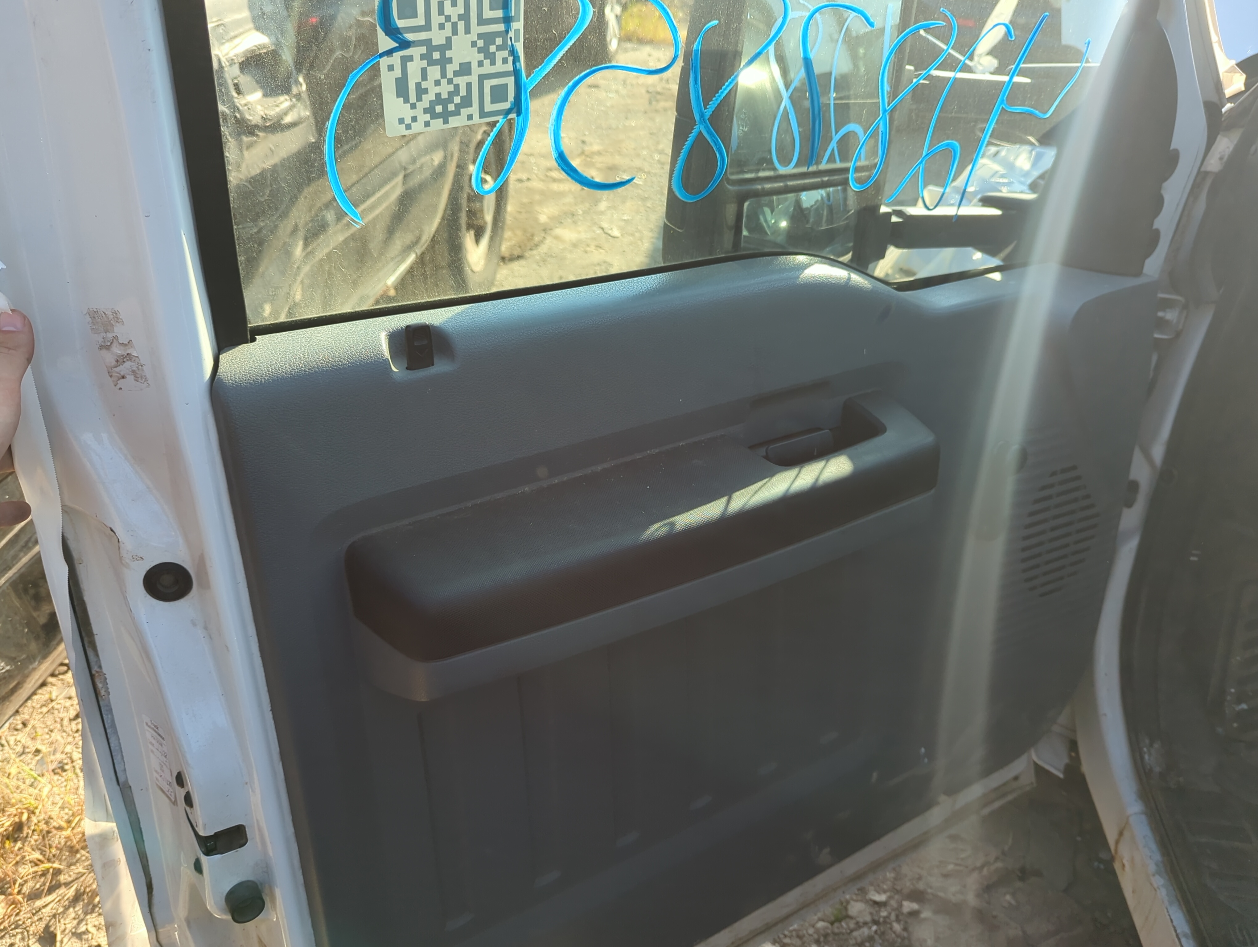 Picture of 2011 Ford F-350 Super Duty Front Left Driver Interior Door Panel Trim 1164566