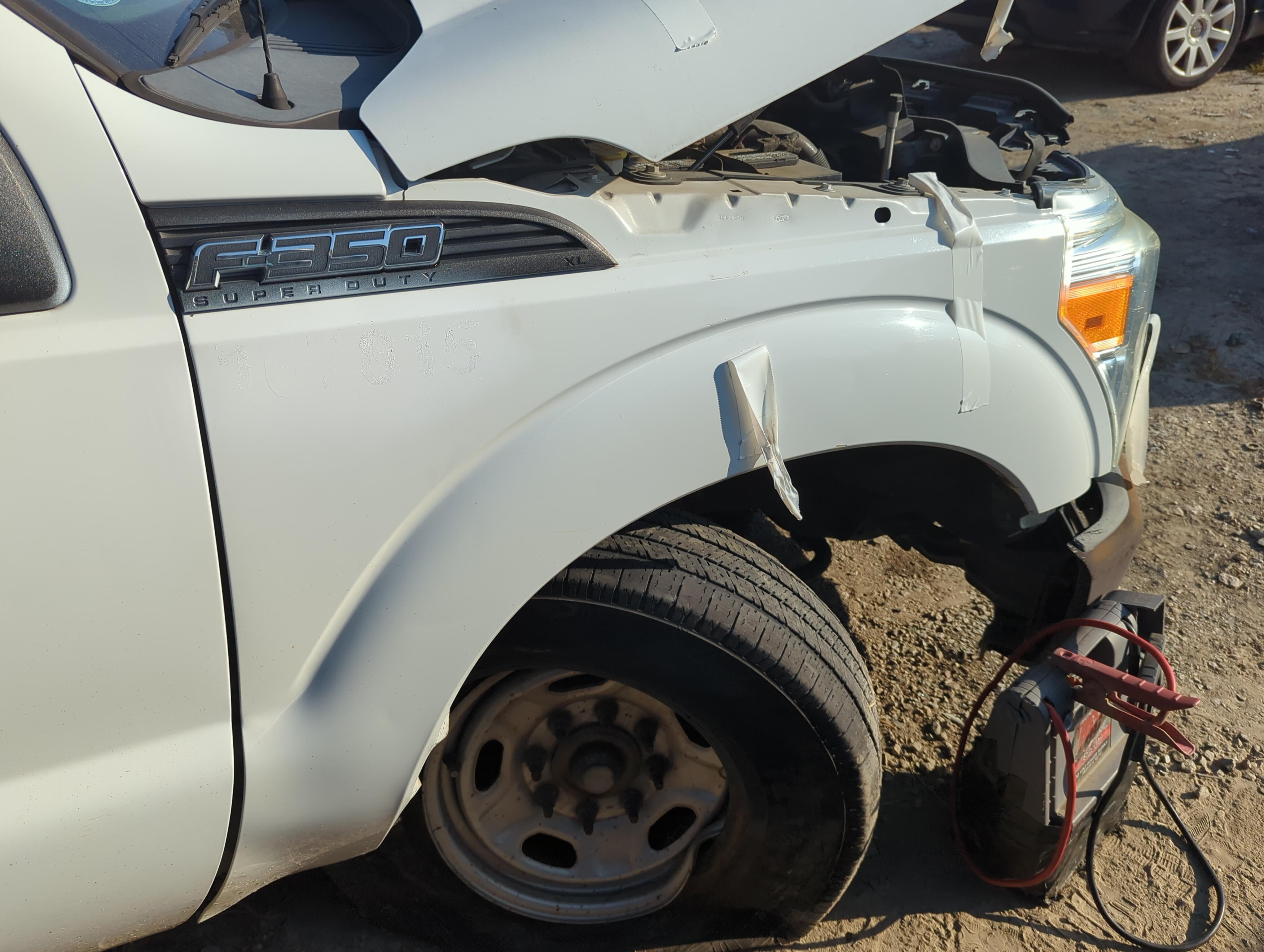 2011-2016 Ford F-350 Super Duty Passenger Fender 1164581 - Oemusedautoparts1.com