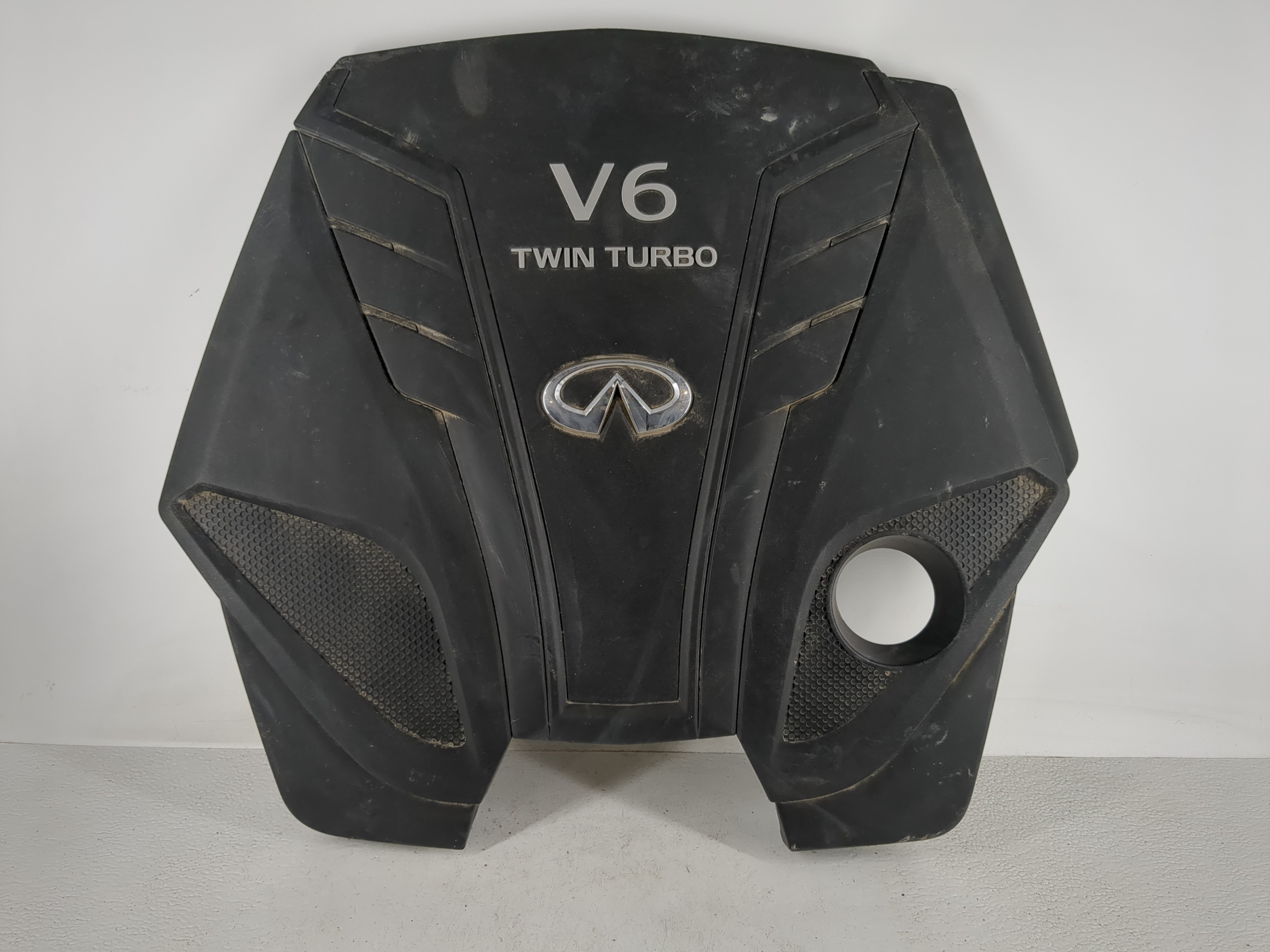 2018 Infiniti Q50 Engine Cover 1164767 - Oemusedautoparts1.com