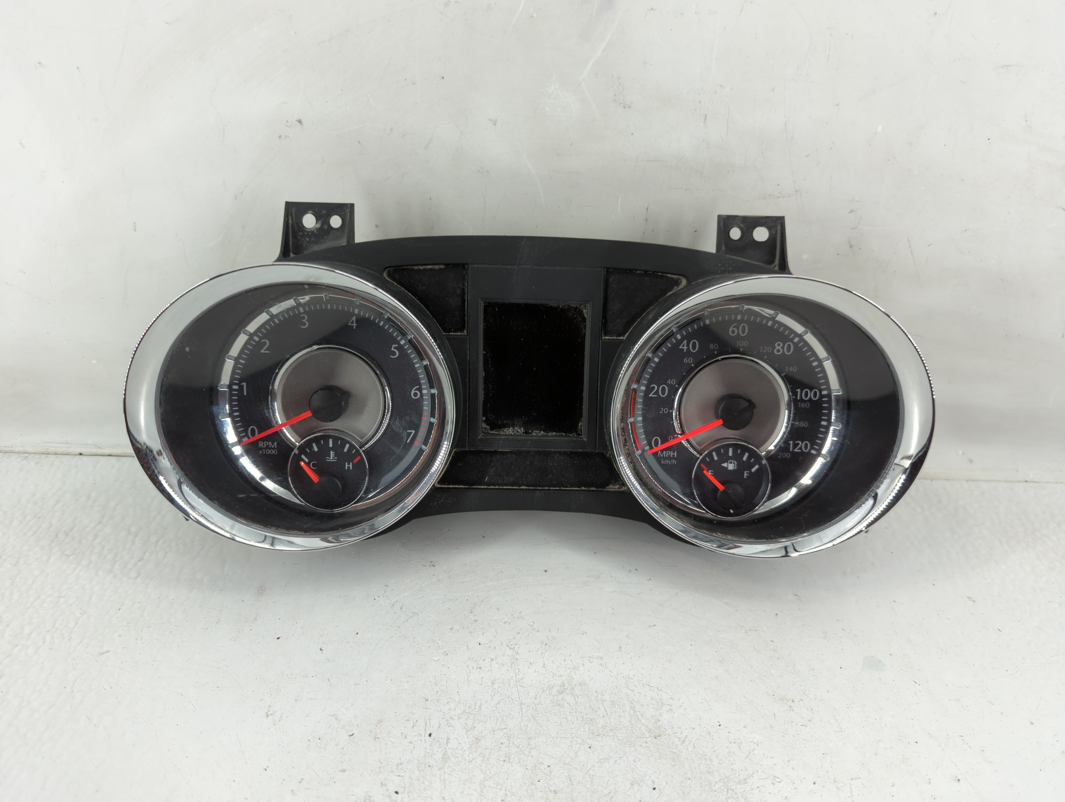 2015-2016 Chrysler Town & Country Speedometer Instrument Cluster Gauges 1164796 - Oemusedautoparts1.com