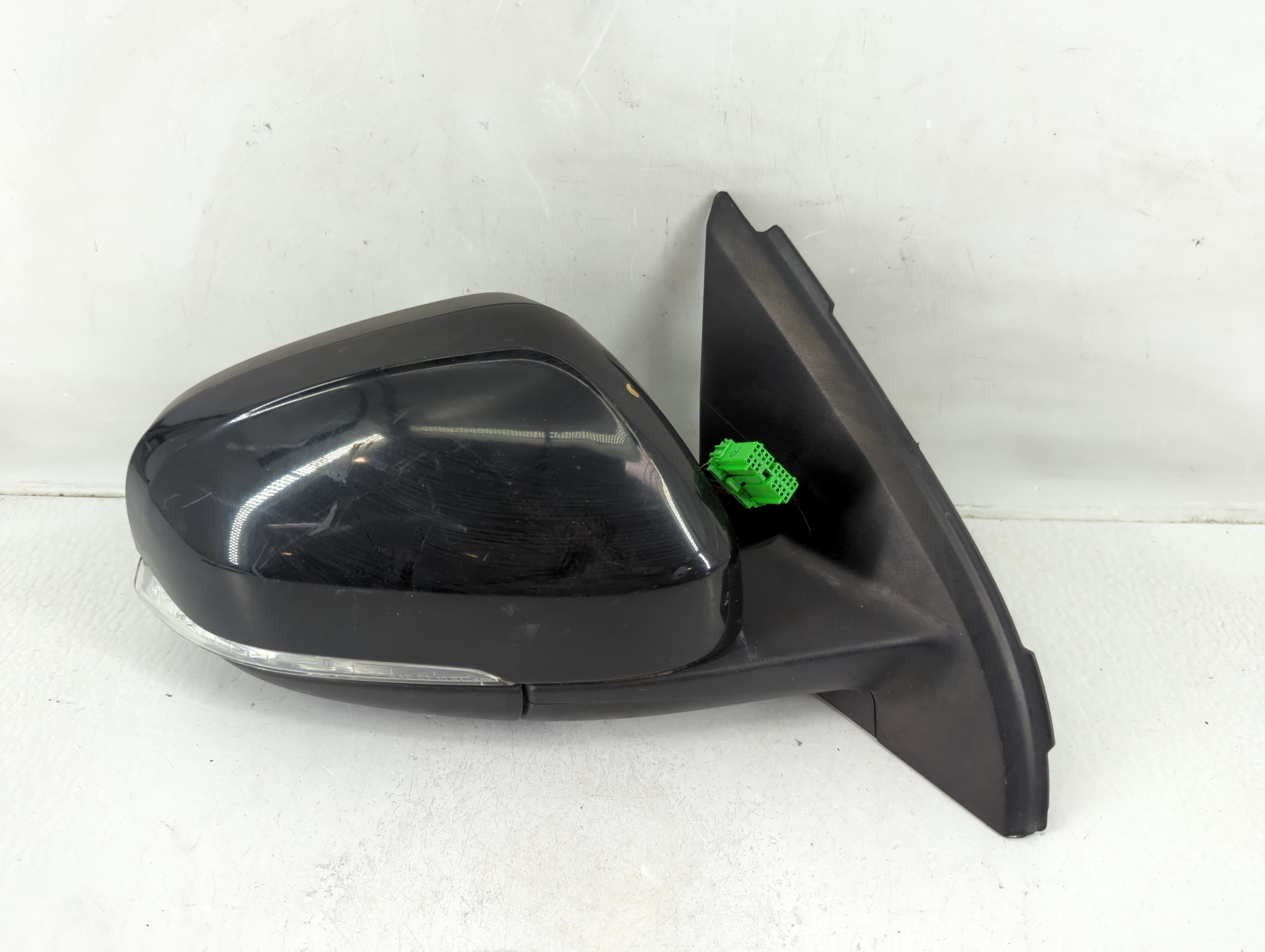 Picture of 2011-2018 Volvo S60 Passenger Right Side View Power Door Mirror Black 1164839
