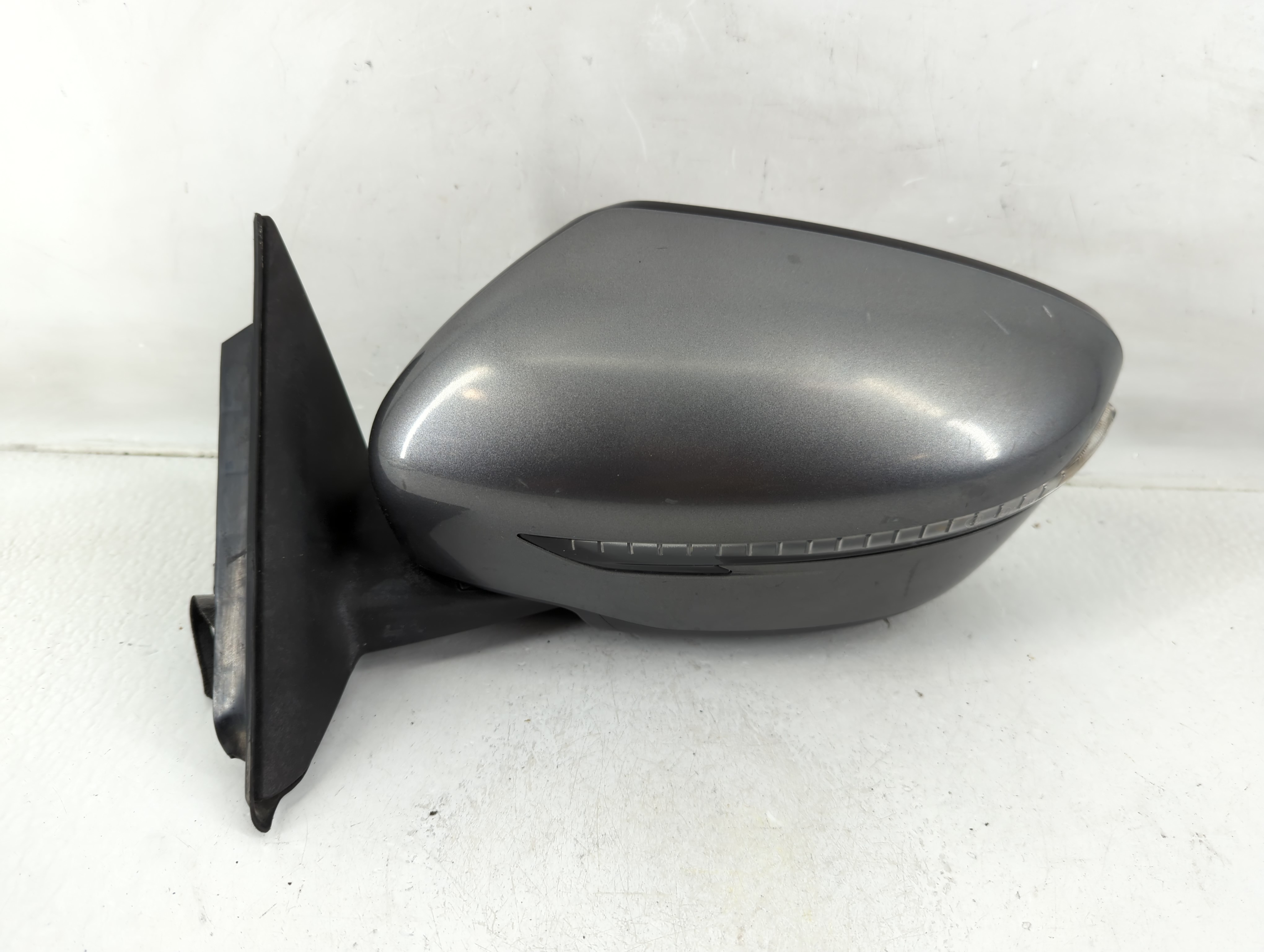 Picture of 2016-2016 Nissan Rogue Driver Left Side View Power Door Mirror Gray 1164860