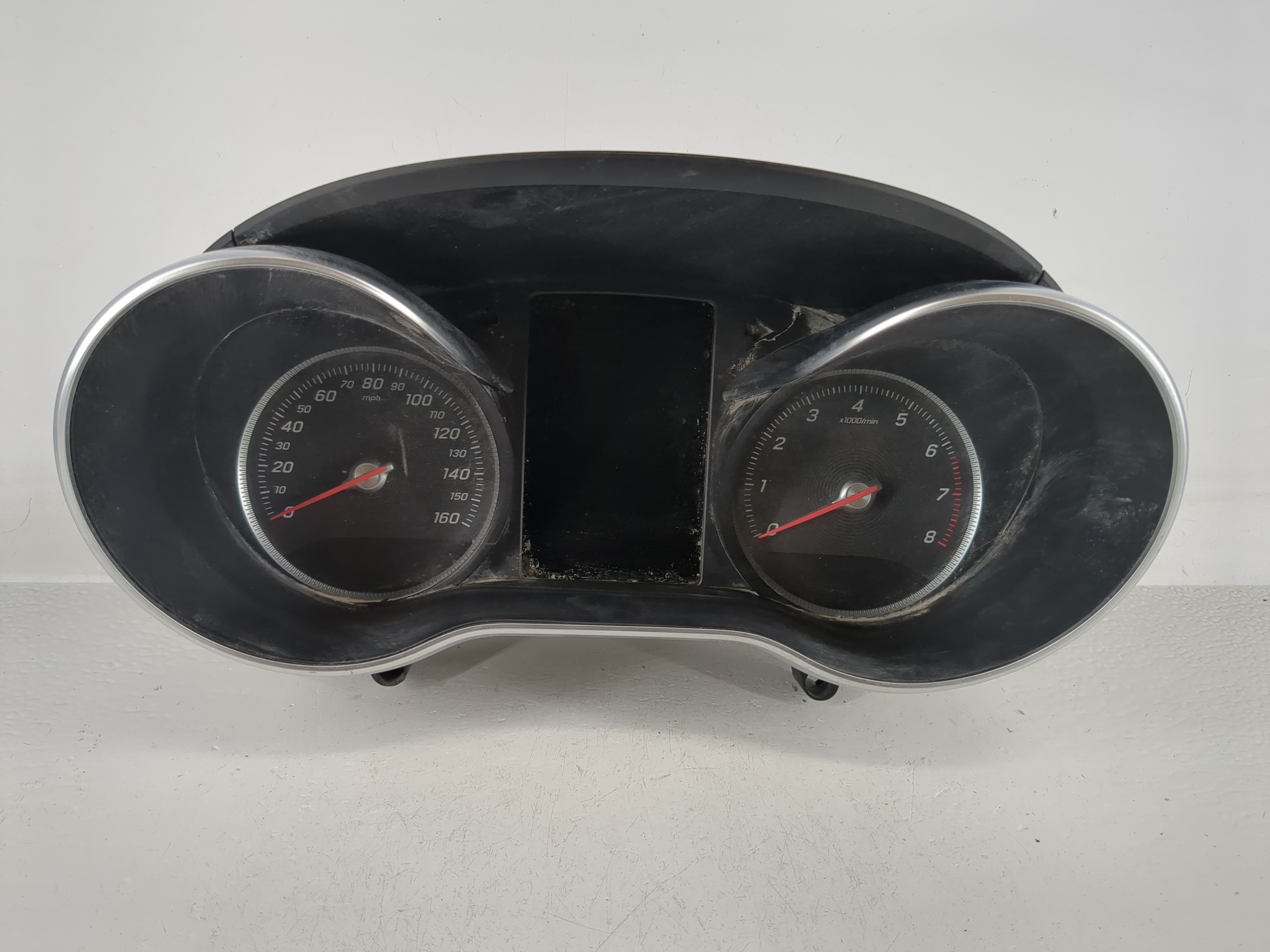 2016-2016 Mercedes-benz C300 Speedometer Instrument Cluster Gauges 1164871 - Oemusedautoparts1.com