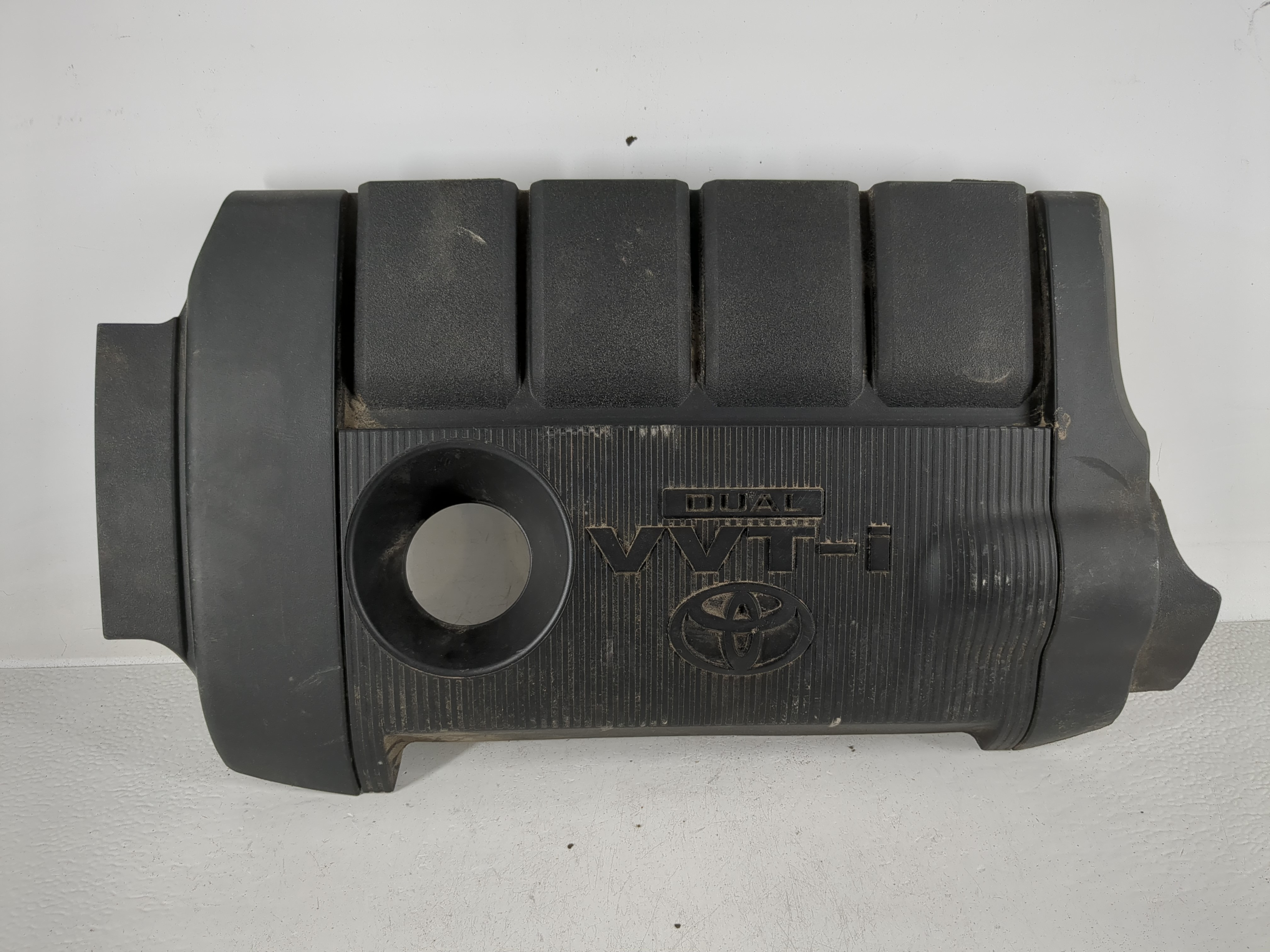 2012 Toyota Highlander Engine Cover 1164875 - Oemusedautoparts1.com