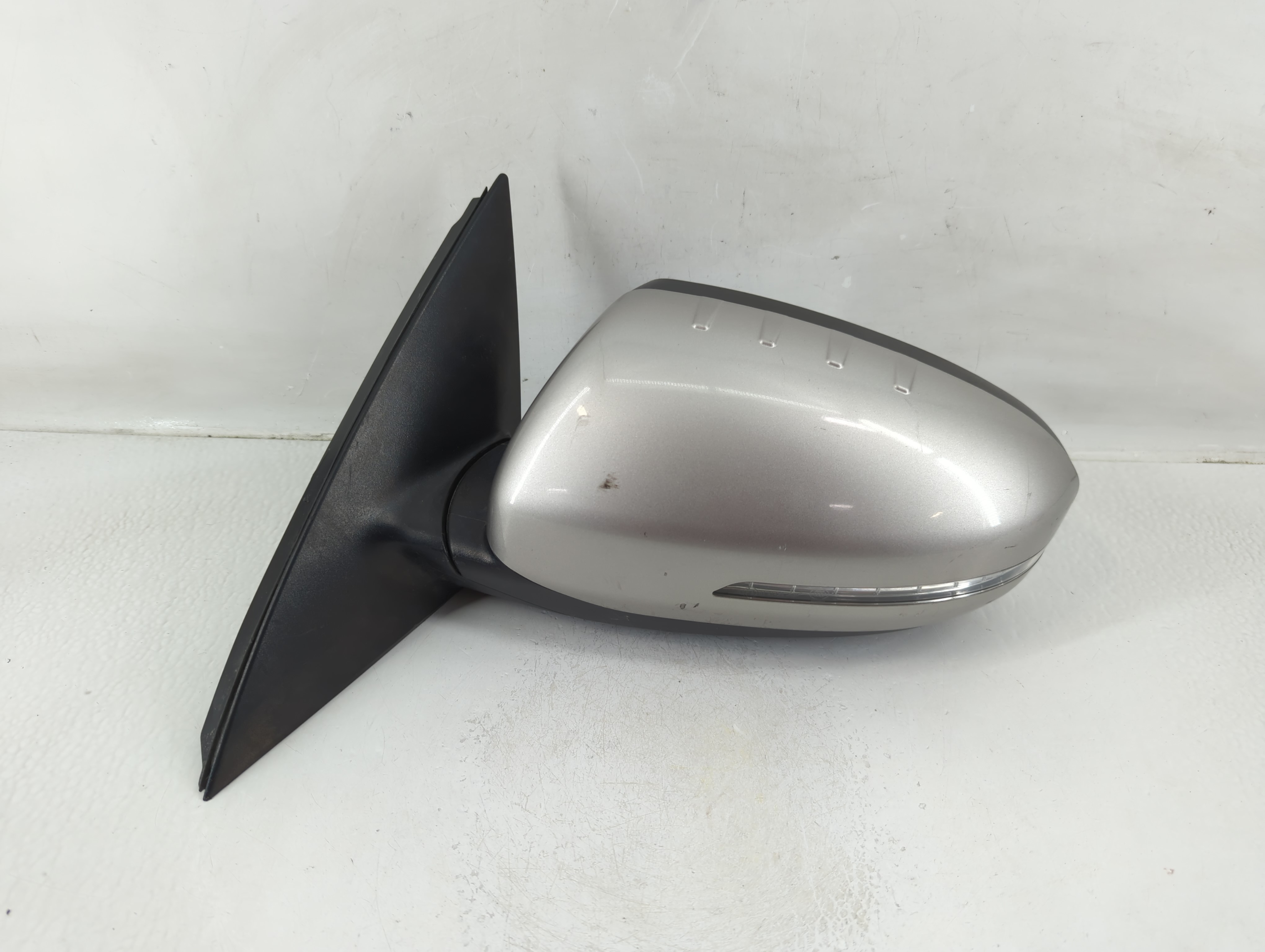 2011-2013 Kia Optima Driver Left Side View Power Door Mirror Silver 1164904 - Oemusedautoparts1.com