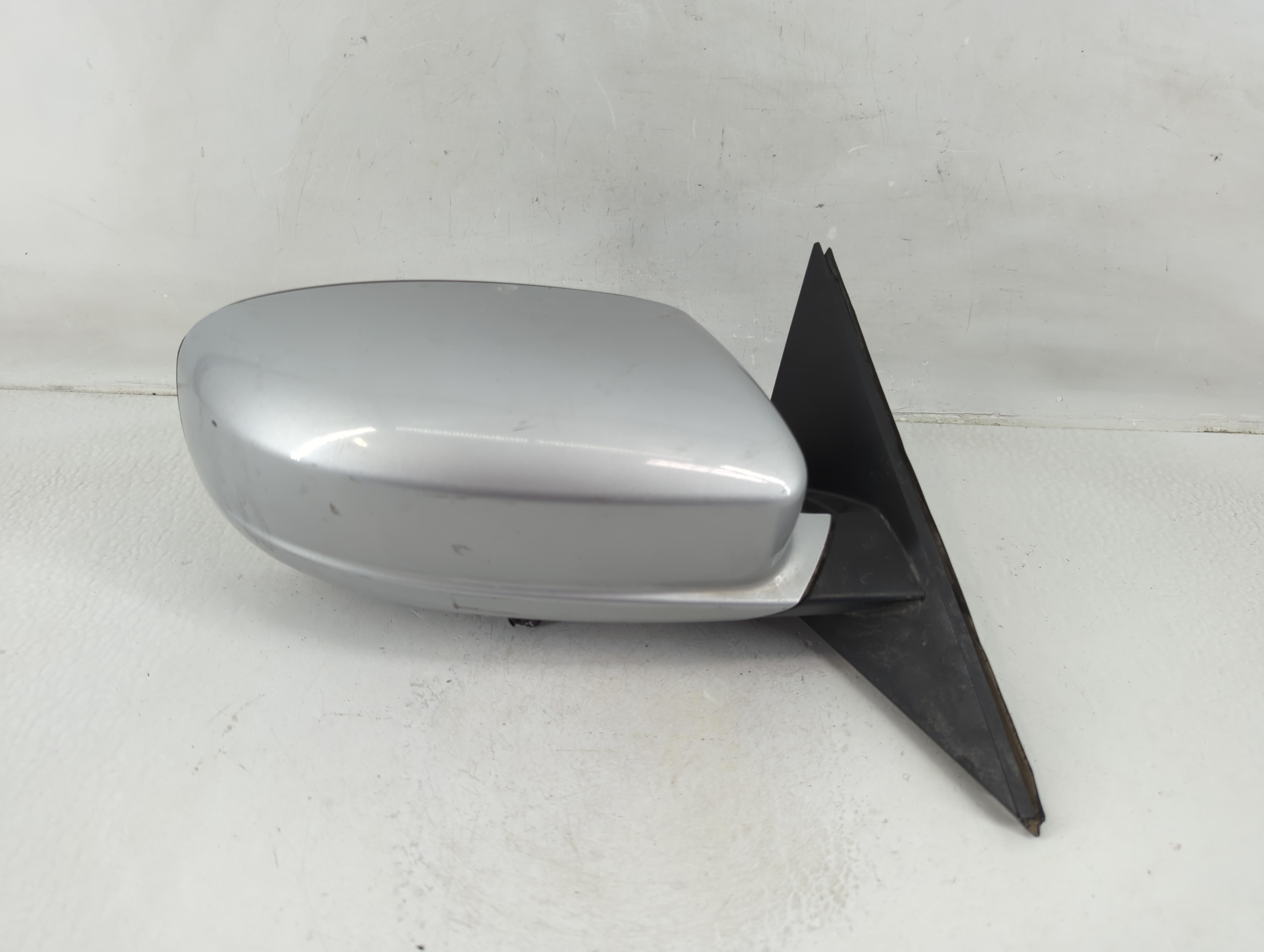 2015-2022 Chrysler 300 Passenger Right Side View Power Door Mirror 1164913 - Oemusedautoparts1.com