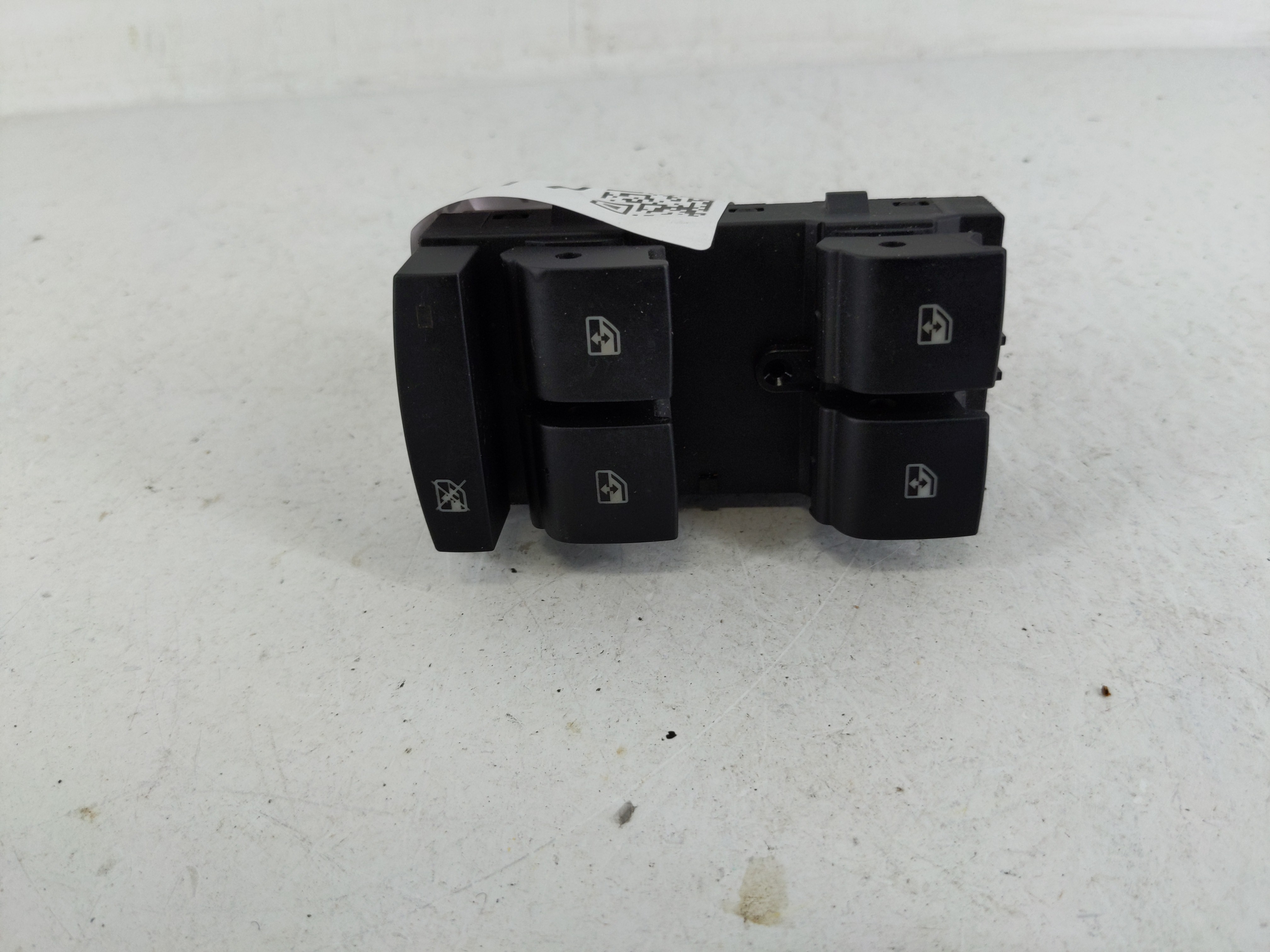 2010-2017 Chevrolet Equinox Driver Left Door Master Power Window Switch 1164917 - Oemusedautoparts1.com
