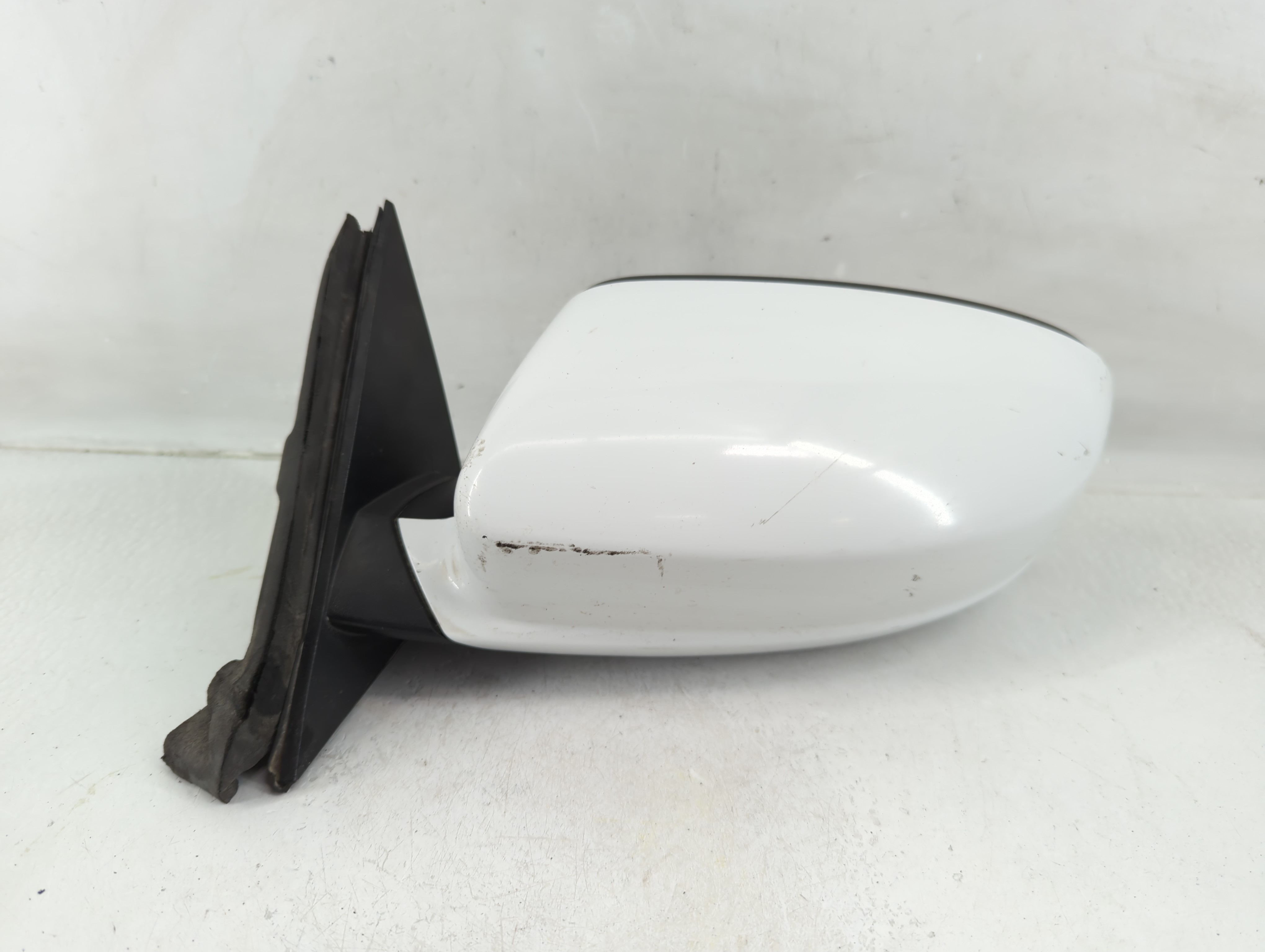2011-2014 Dodge Charger Driver Left Side View Power Door Mirror White 1164955 - Oemusedautoparts1.com