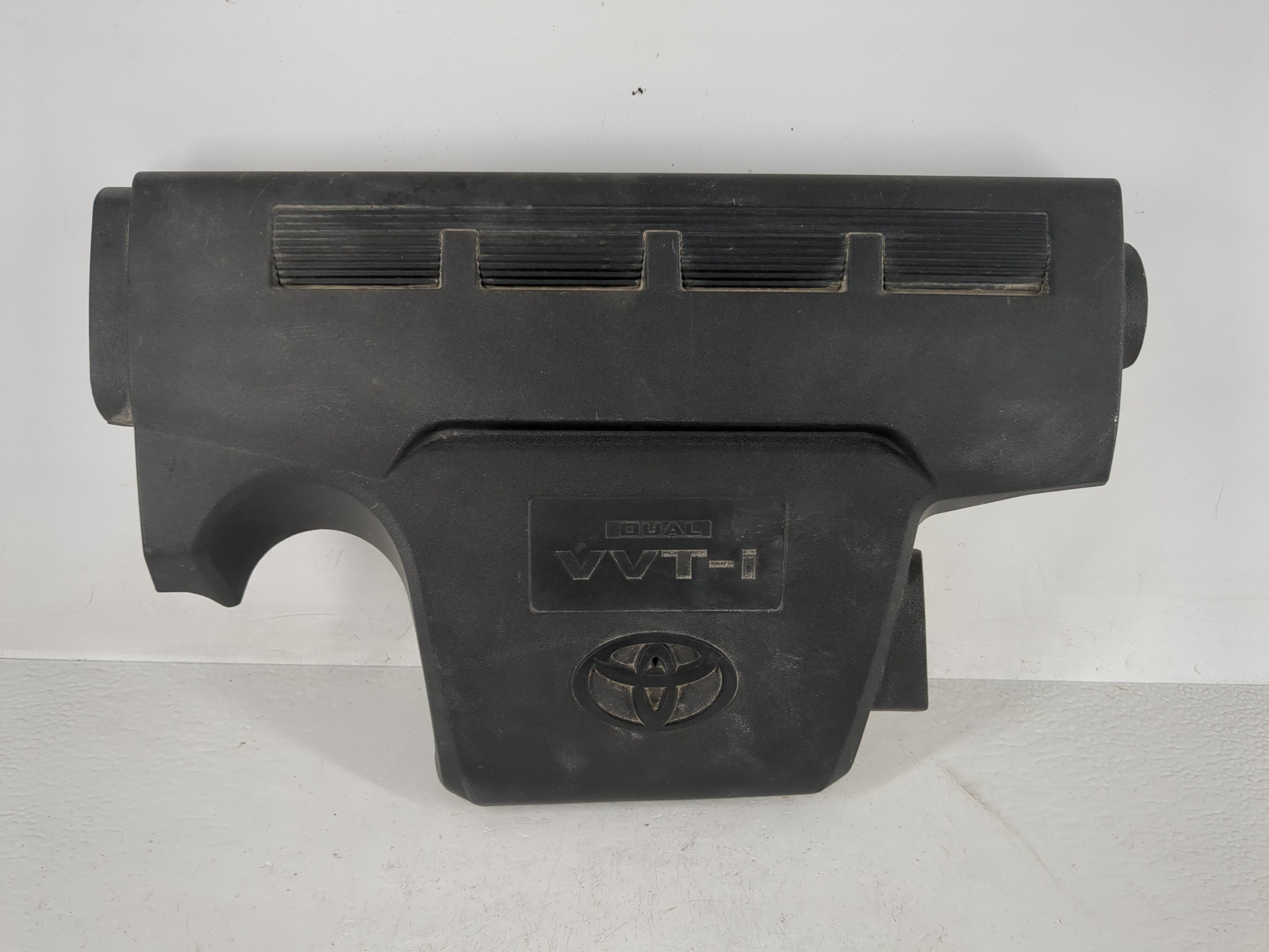 2016 Toyota Camry Engine Cover 1164968 - Oemusedautoparts1.com