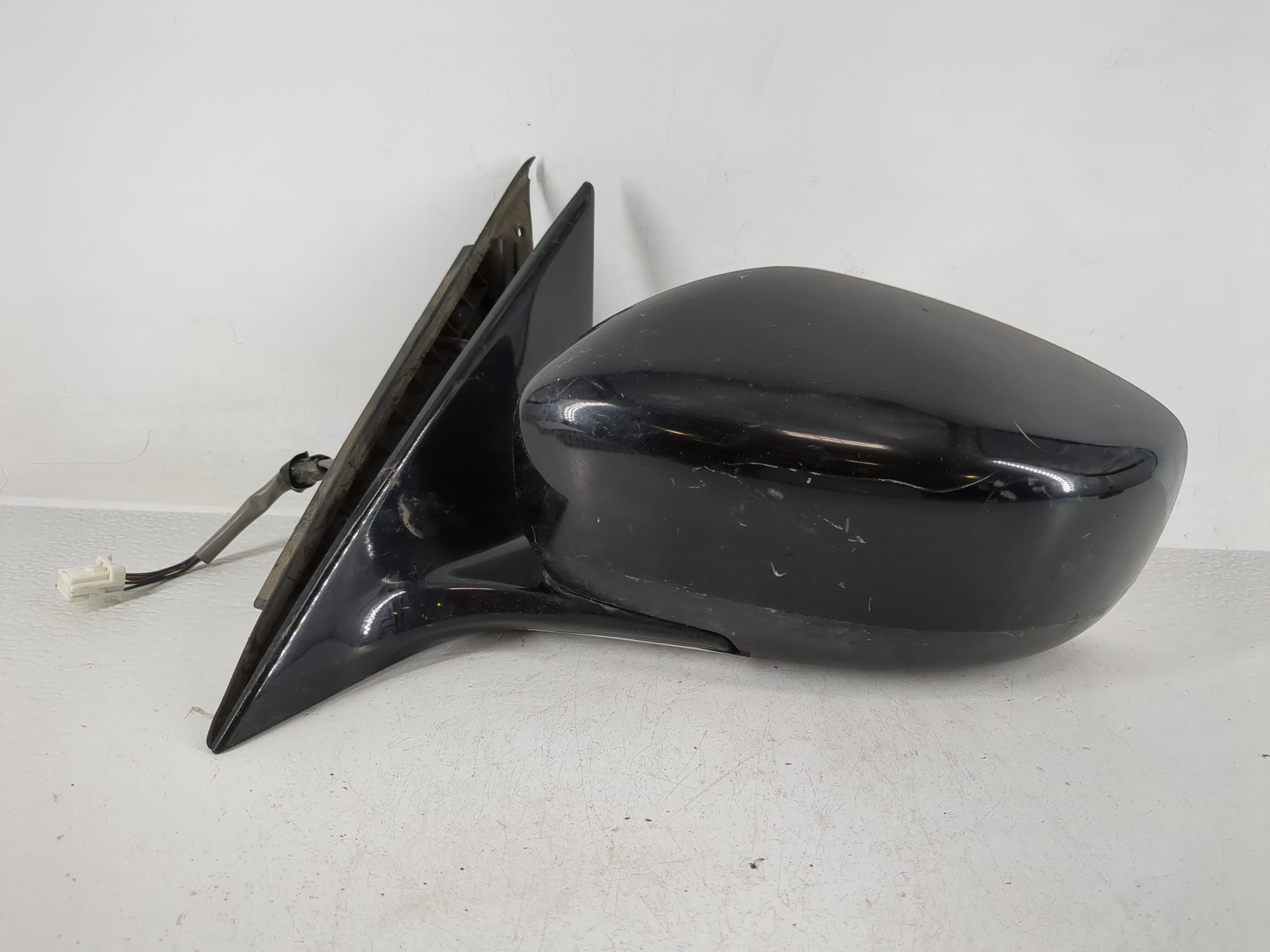 Picture of 2015-2015 Infiniti Q40 Driver Left Side View Power Door Mirror Black 1165038