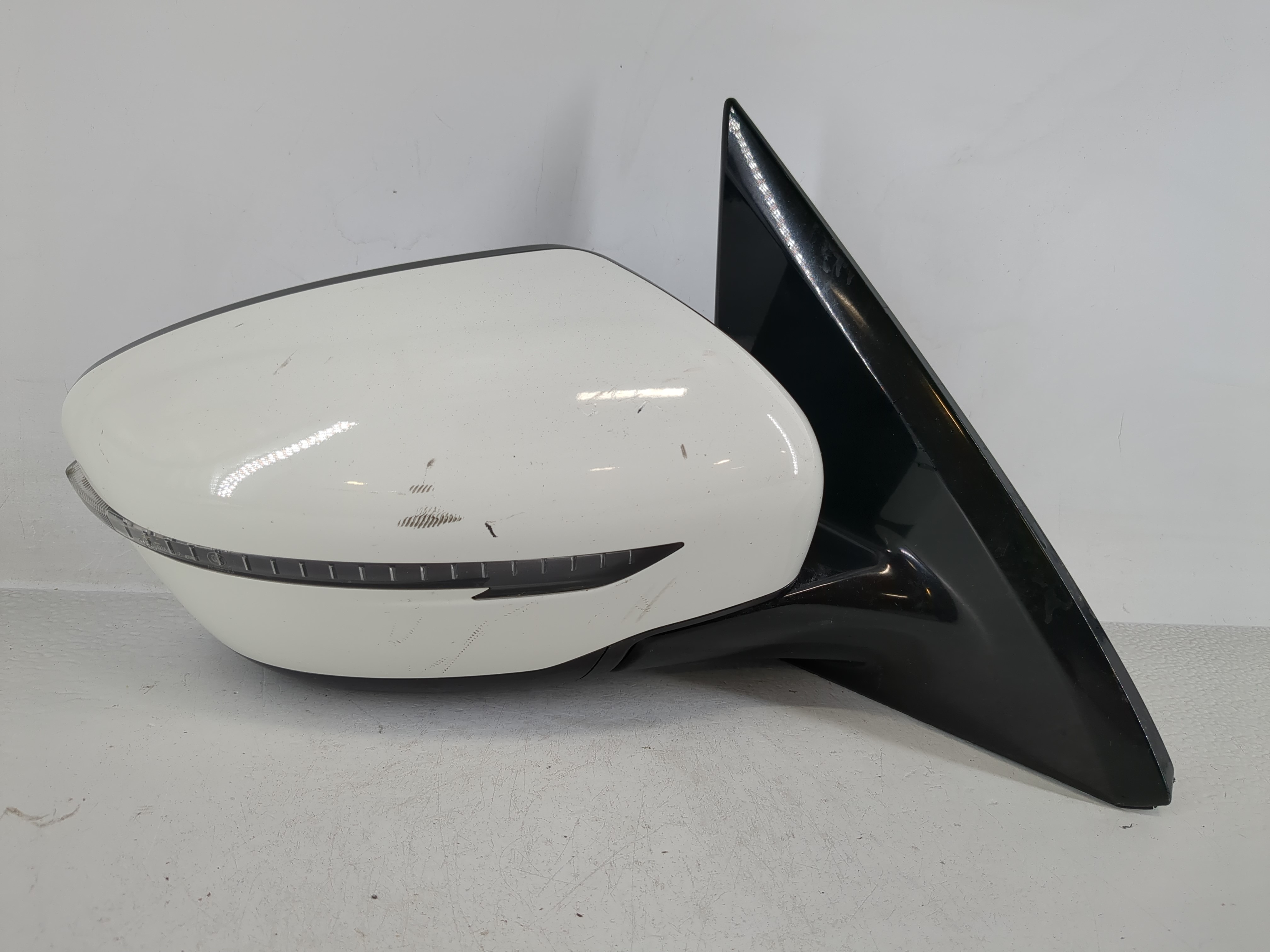 Picture of 2017-2017 Nissan Pathfinder Passenger Right Side View Power Door Mirror 1165039