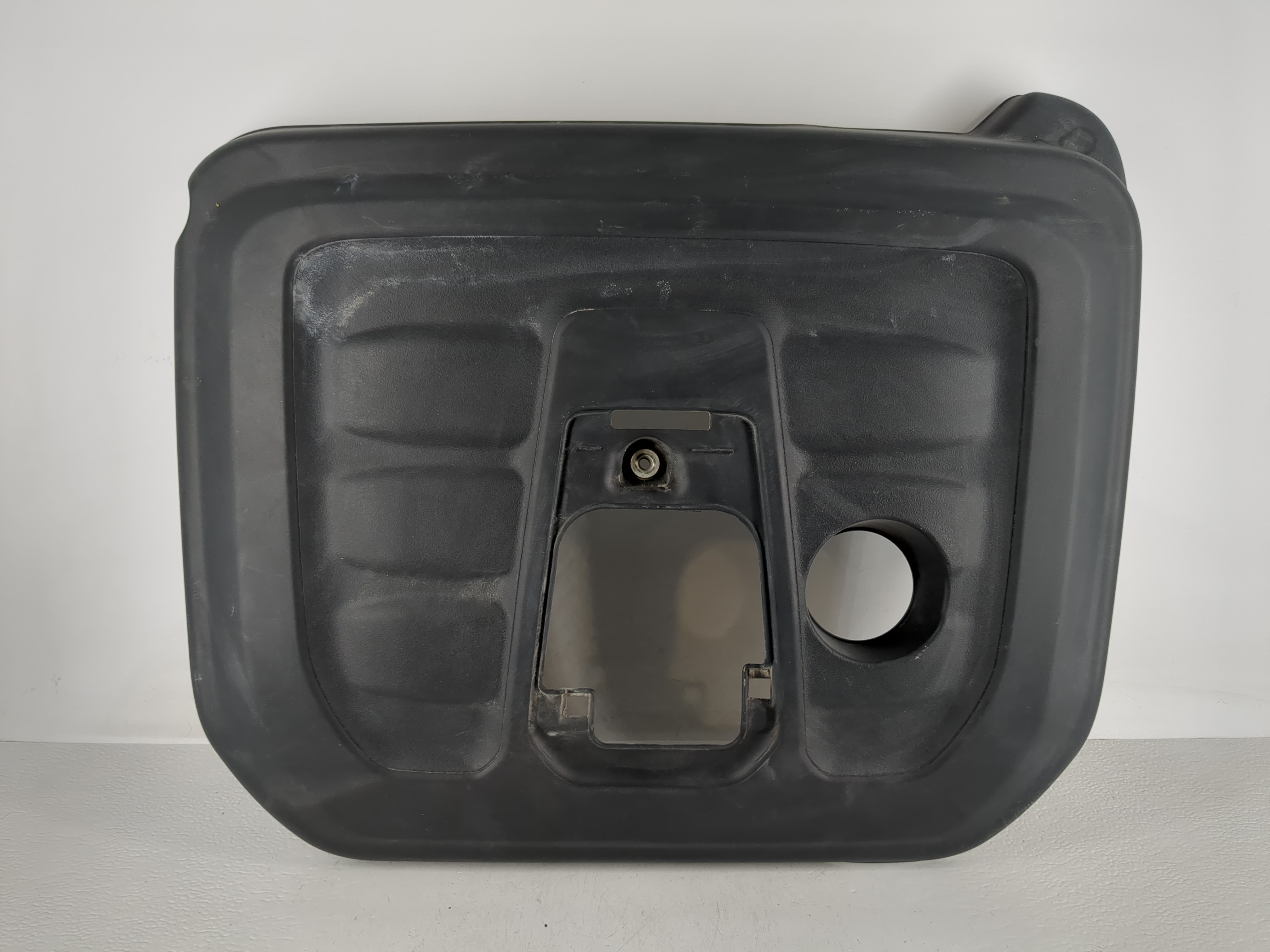 2016 Jeep Cherokee Engine Cover 1165049 - Oemusedautoparts1.com