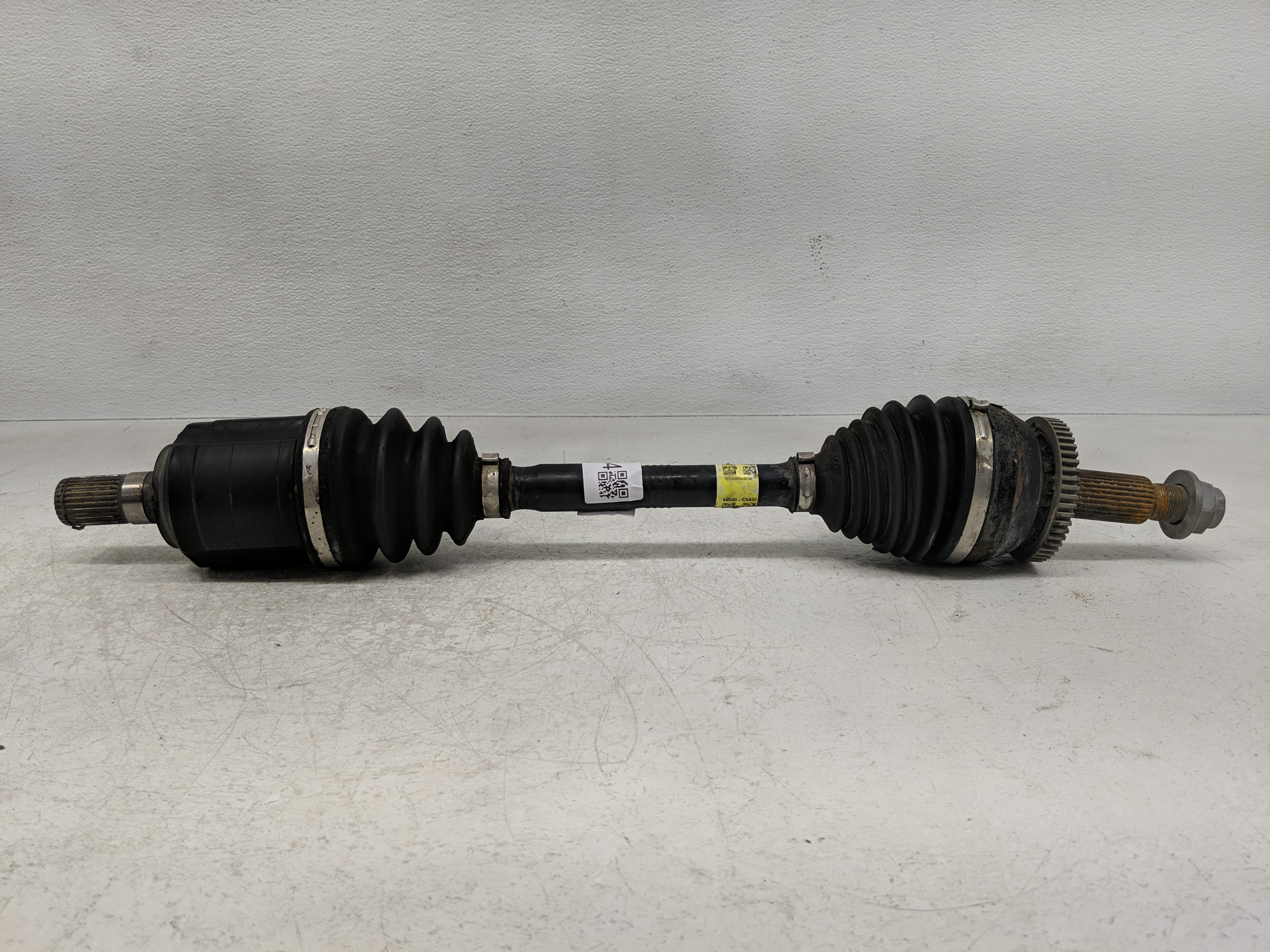 2016-2018 Kia Sorento Axle Shaft Front Driver Cv C/v 1165054 - Oemusedautoparts1.com