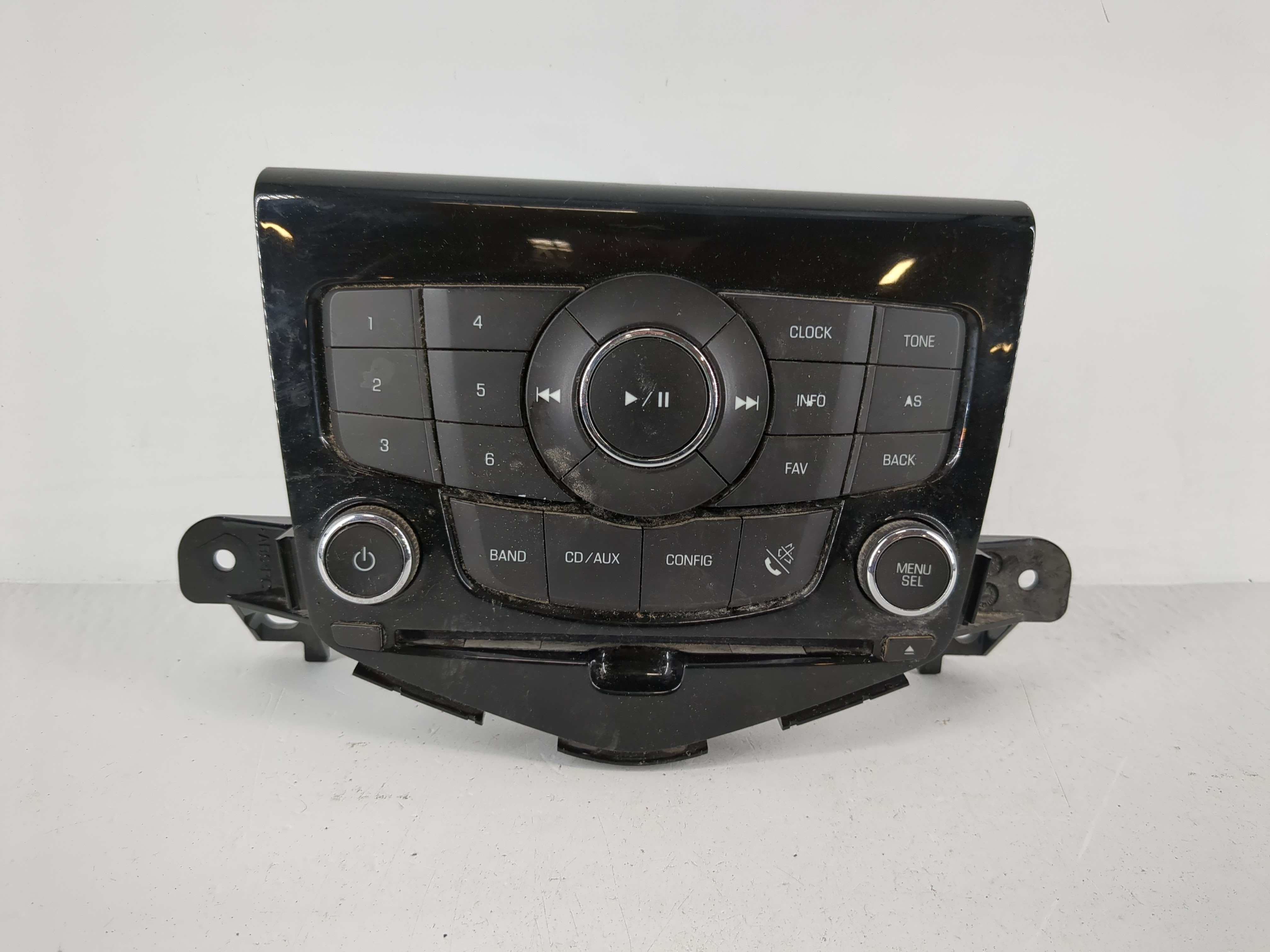2011-2016 Chevrolet Cruze Radio Control Panel 1165072 - Oemusedautoparts1.com