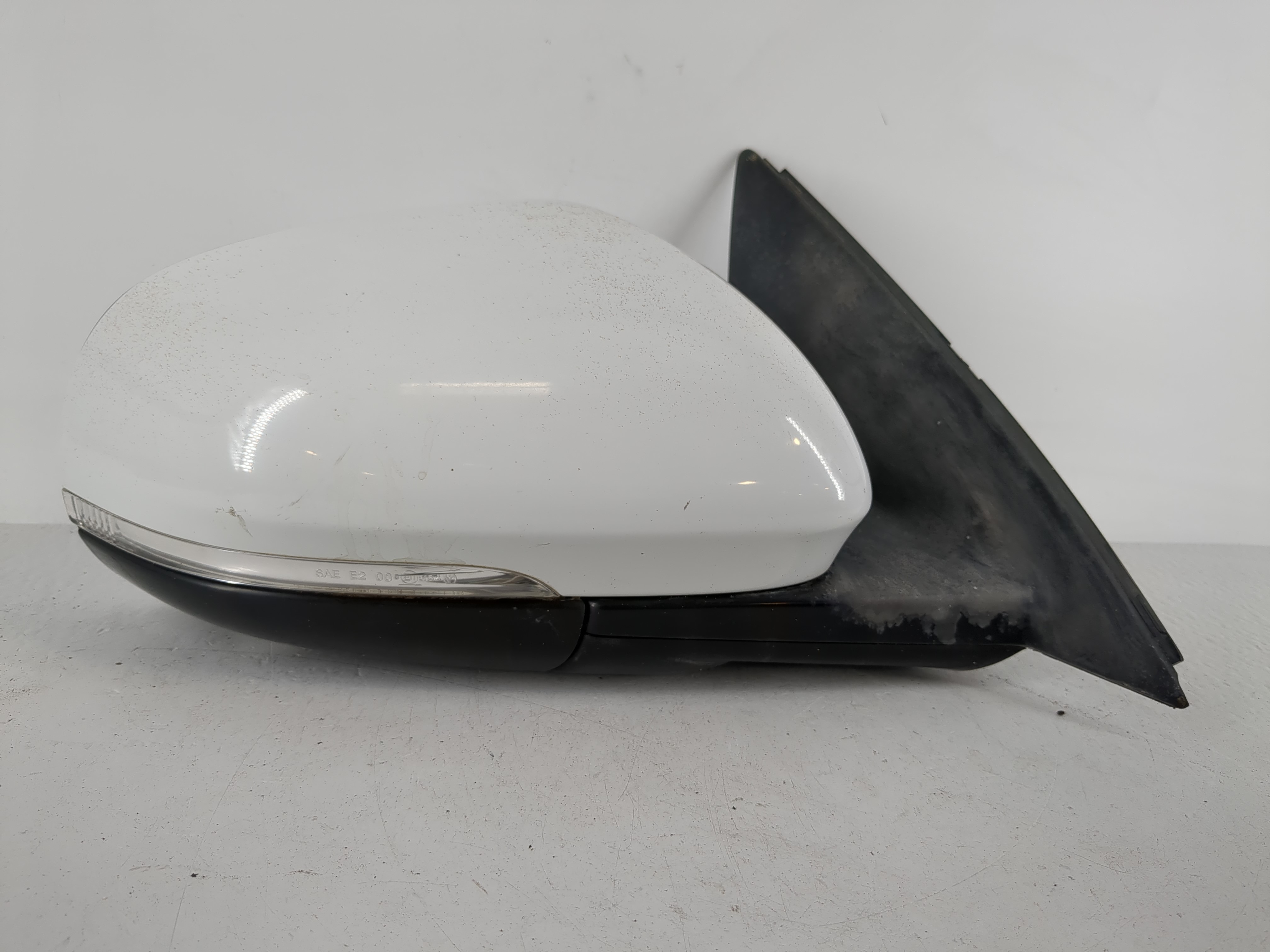 Picture of 2010-2015 Jaguar Xj Passenger Right Side View Power Door Mirror White 1165097