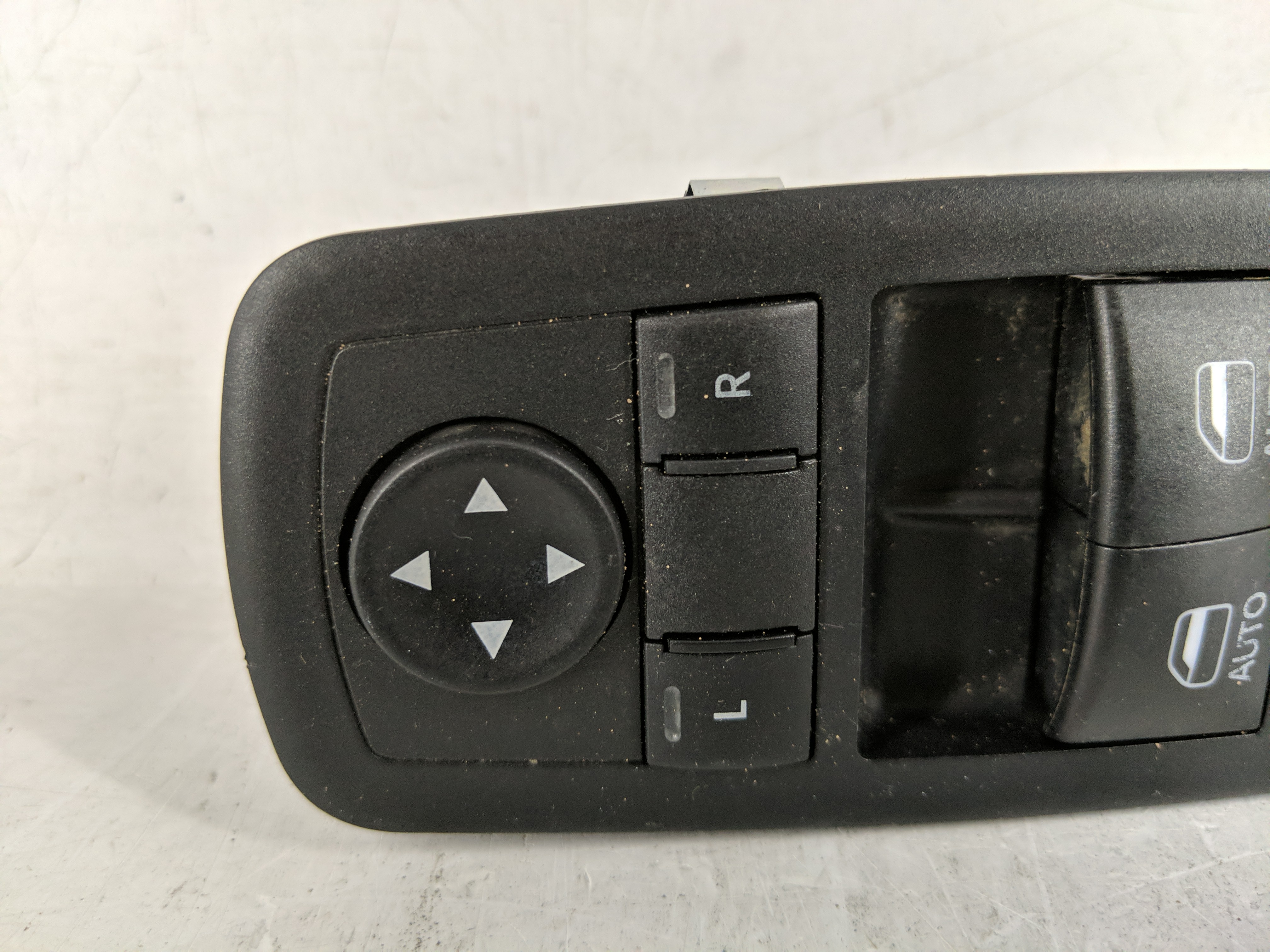Dodge Caravan Driver Left Door Master Power Window Switch 1165135 - Oemusedautoparts1.com