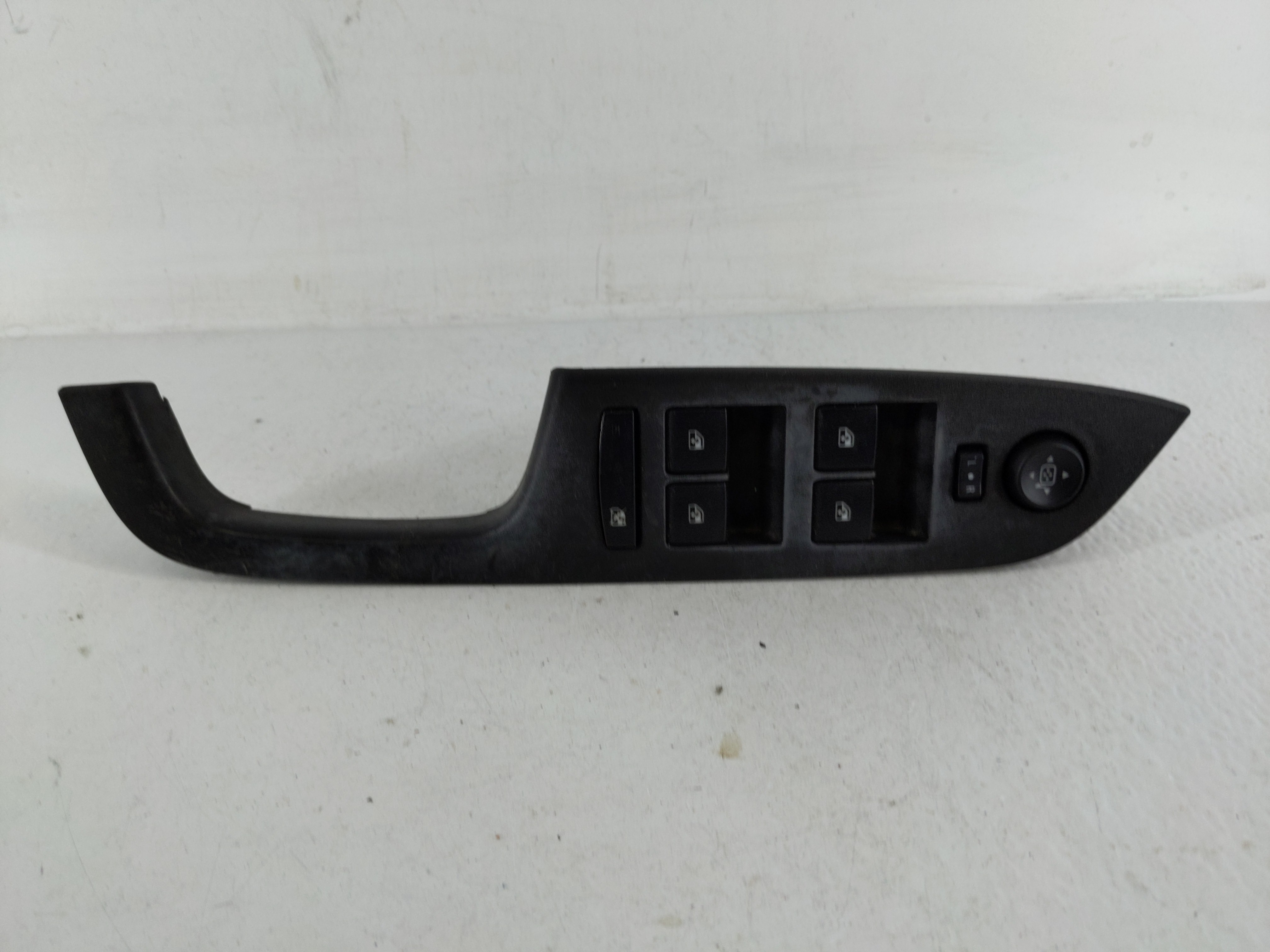 2010-2017 Chevrolet Equinox Driver Left Door Master Power Window Switch 1165149 - Oemusedautoparts1.com