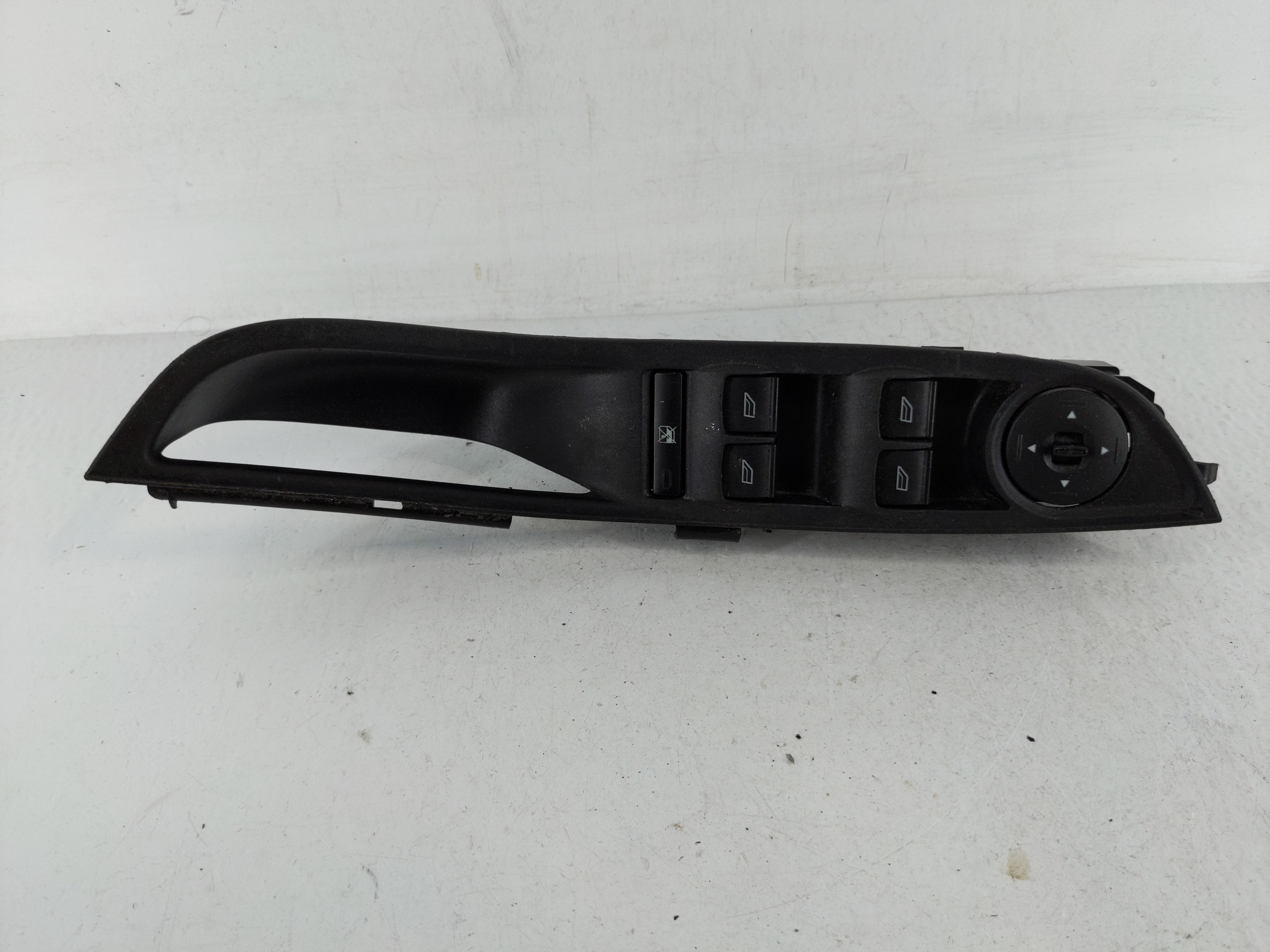 2013-2019 Ford Escape Driver Left Door Master Power Window Switch 1165151 - Oemusedautoparts1.com