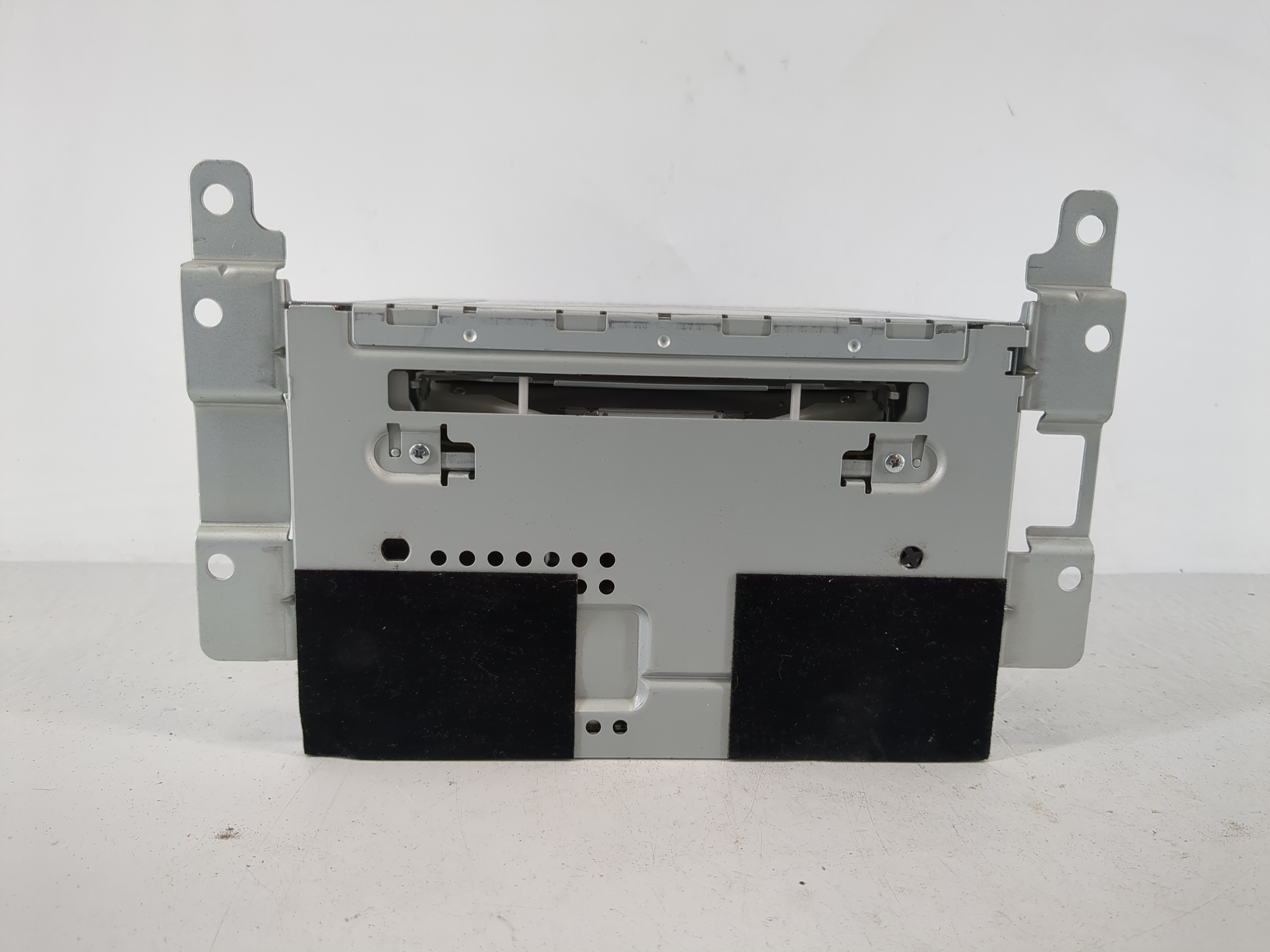 Dodge Caravan Am Fm Cd Player Radio Receiver 1165176 - Oemusedautoparts1.com
